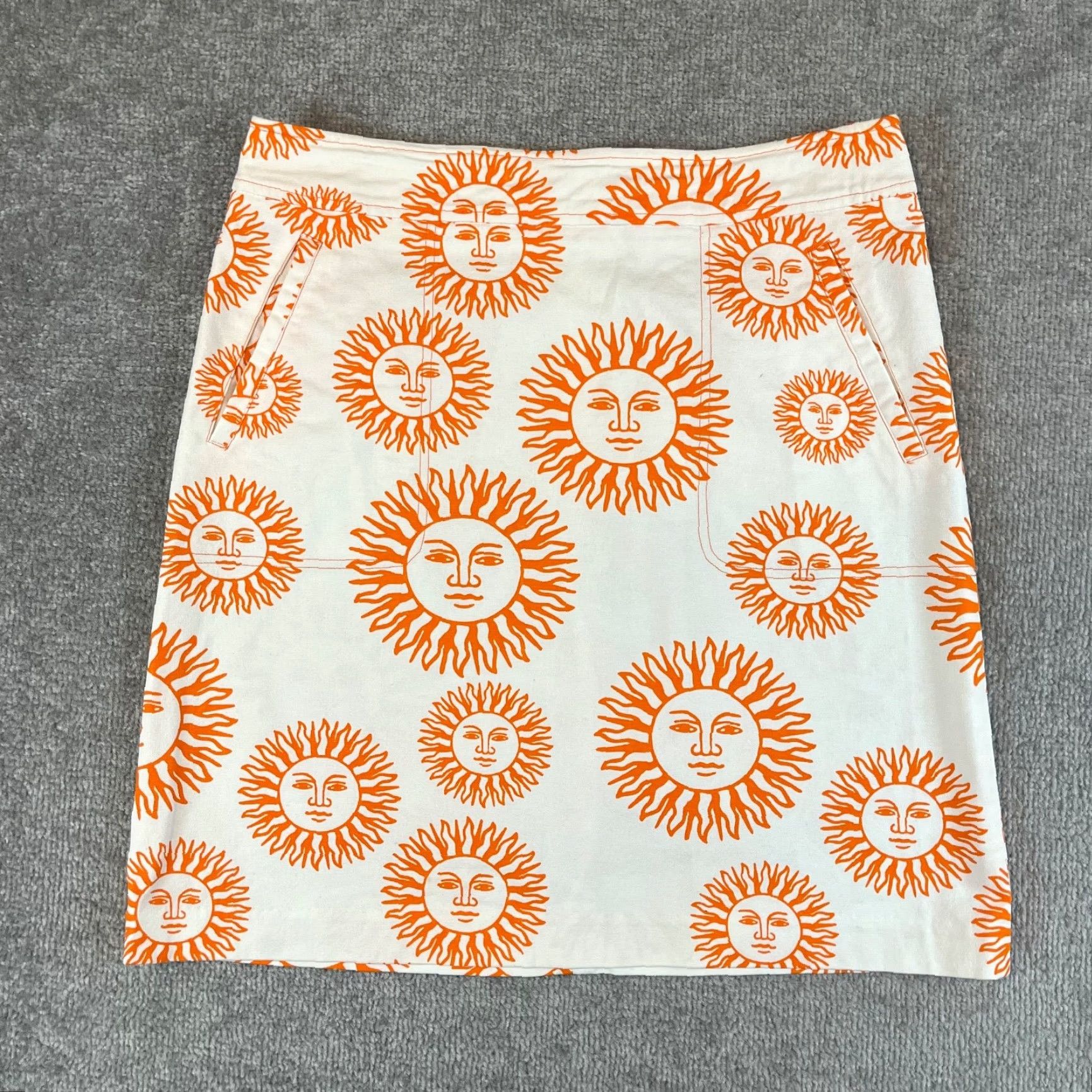 J.McLaughlin J.McLaughlin Skirt Womens Size 6 Multicolor White Orange Sun Print Pockets Back Zip Midi Straight & Pencil 19" LGT Size 28" / US 6 / IT 42 - 8 Thumbnail