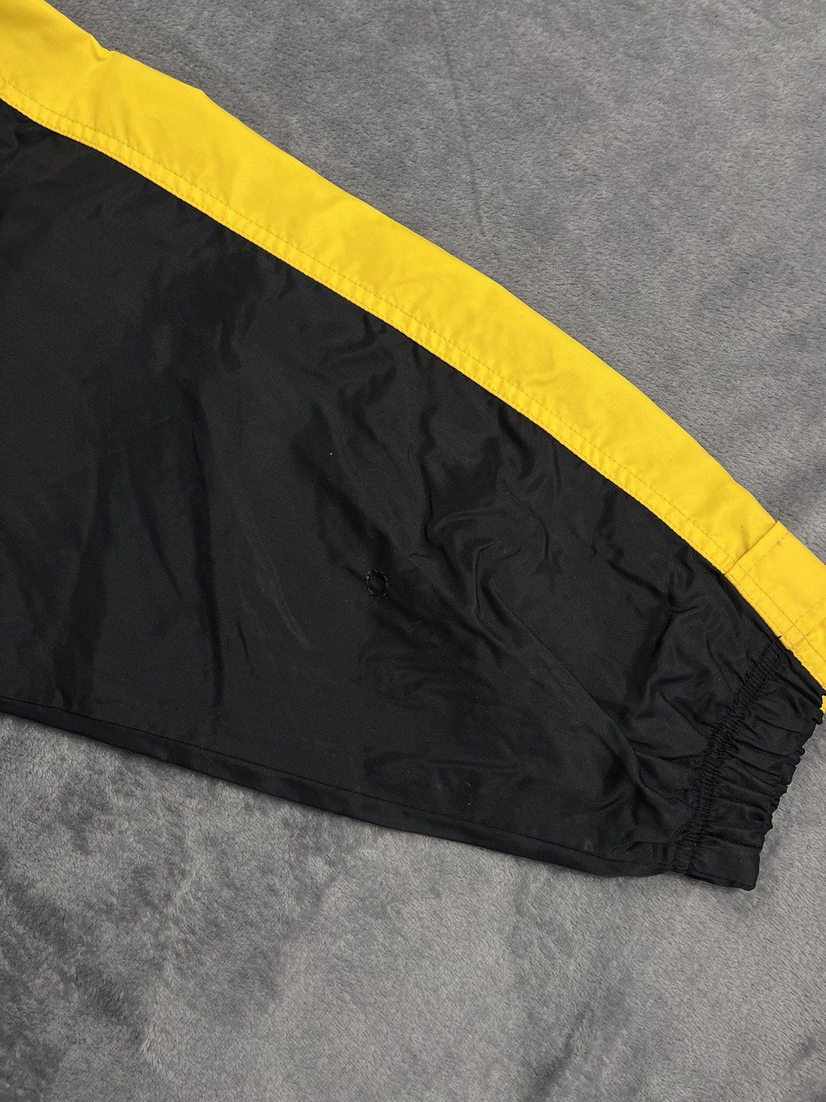 Nike 90s Nike Oversized Big Swoosh Logo Track Jacket Retro Y2k Size US XL / EU 56 / 4 - 16 Thumbnail