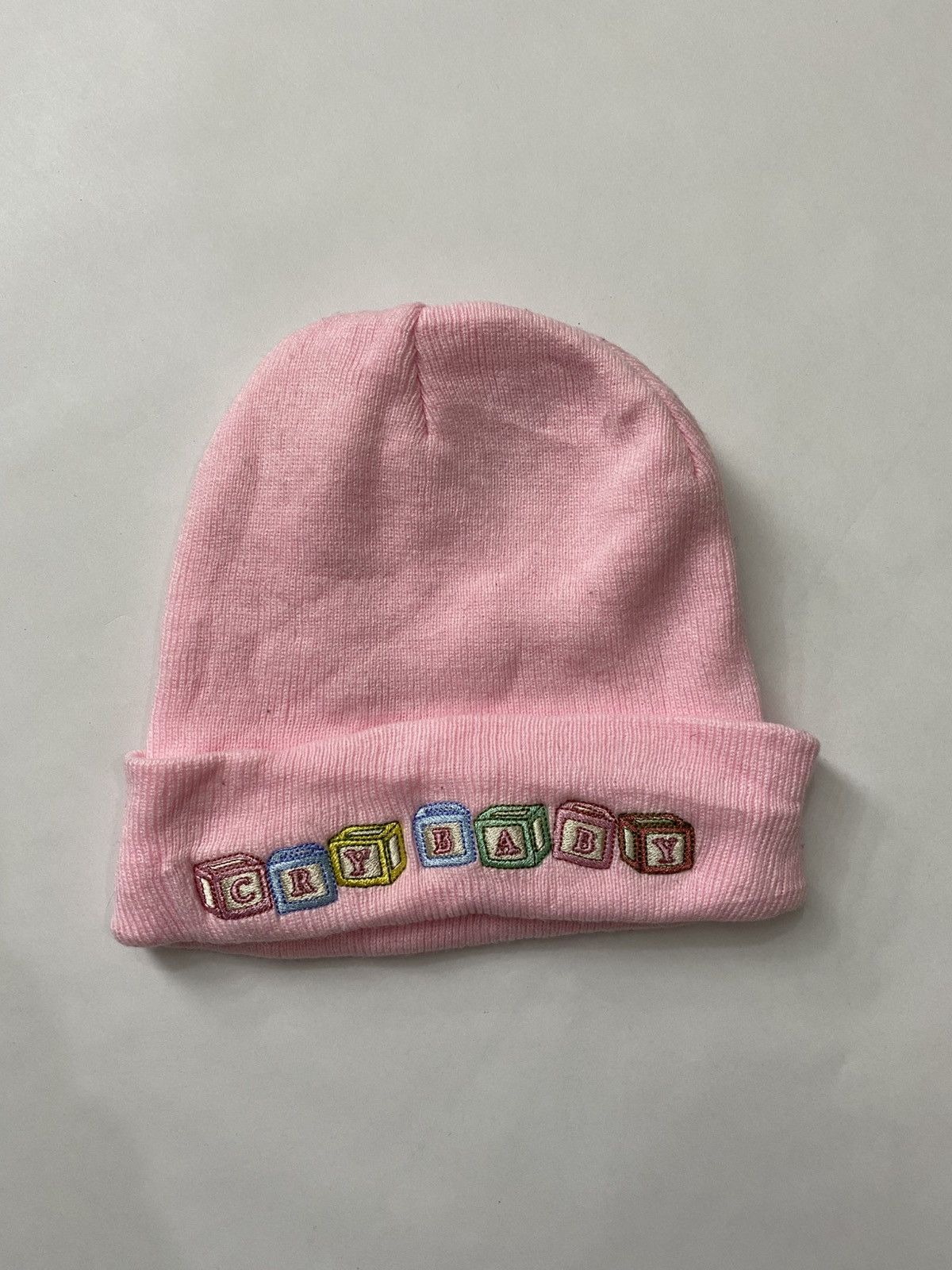 Band Tees CRY BABY BEANIE. Size ONE SIZE - 2 Thumbnail