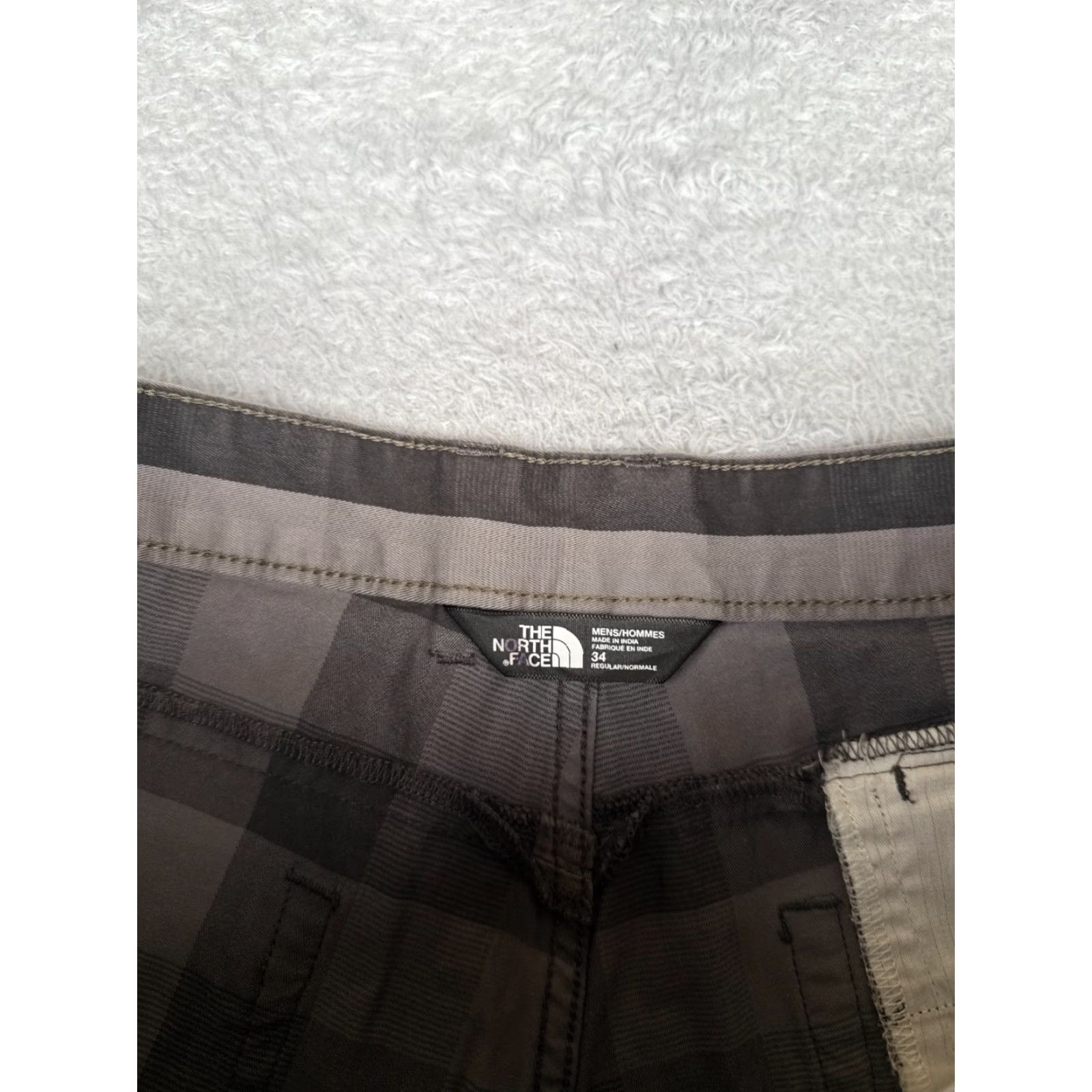 The North Face The North Face Shorts Mens 34 Gray Black Stripe Chino Cotton Blend Plaid 34x10 Casual Regular Mens Size US 34 / EU 50 - 7 Thumbnail