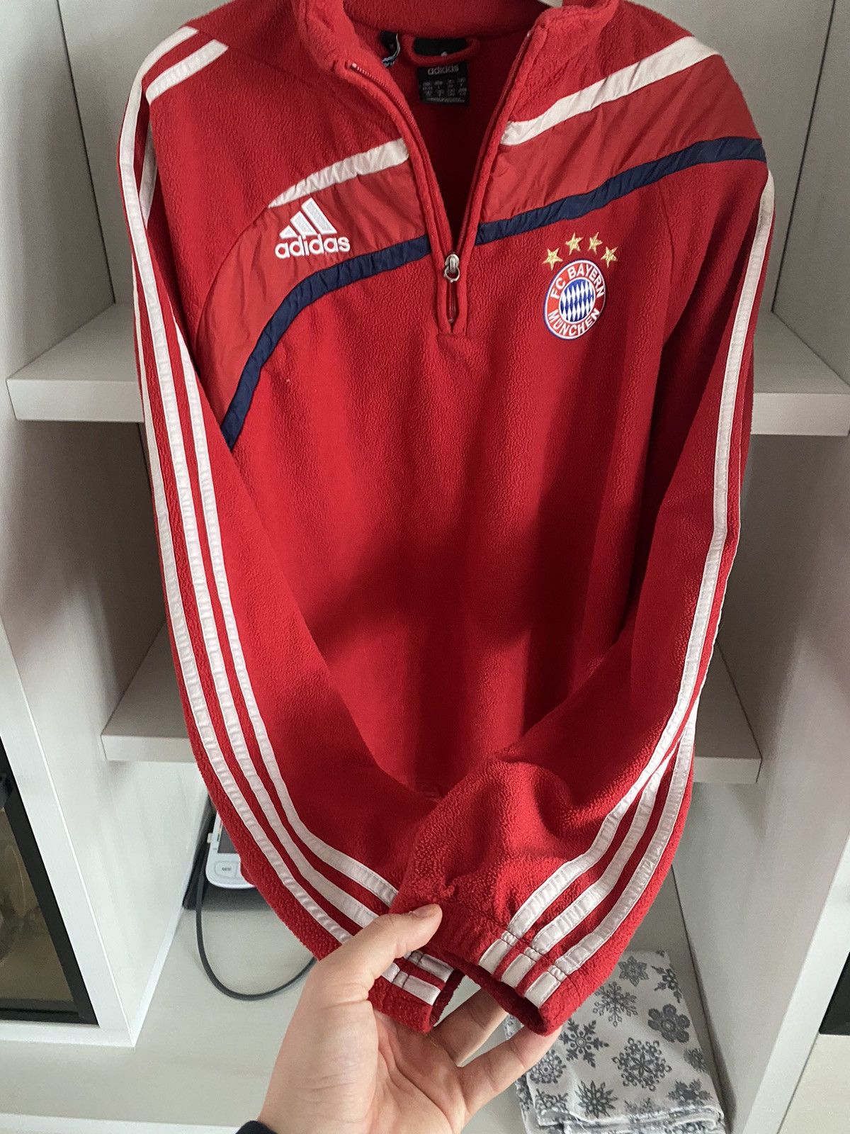 Adidas Vintage Adidas Bayern Munich Fleece Sweatshirt Football Y2K Size US L / EU 52-54 / 3 - 5 Thumbnail