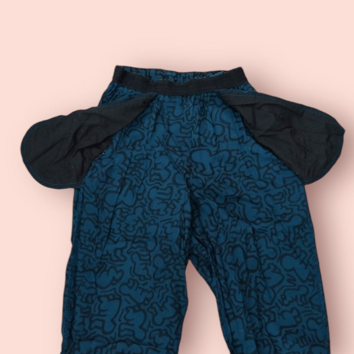 Japanese Brand × Keith Haring × Uniqlo VINTAGE KEITH HARING X UNIQLO FULLPRINT SLEEPWEAR CROP PANTS Size US 30 / EU 46 - 6 Thumbnail