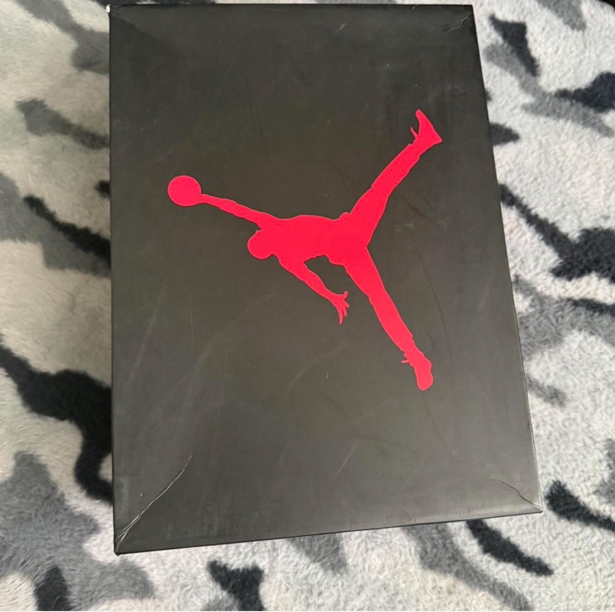 Jordan Brand Air Jordan 3s chlorophyll Size US 11 / EU 44 - 7 Thumbnail