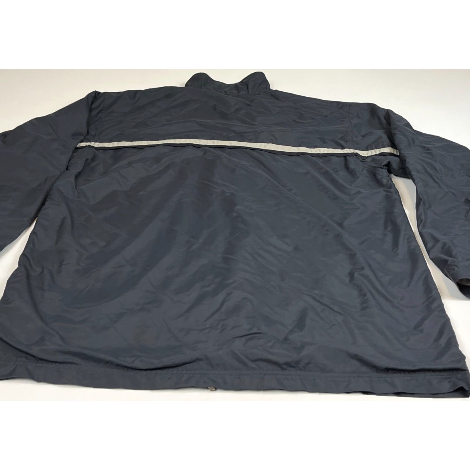 Nike VINTAGE Nike Men's Full Zip Windbreaker Jacket Lined Pockets Gray Size L Size US L / EU 52-54 / 3 - 5 Thumbnail