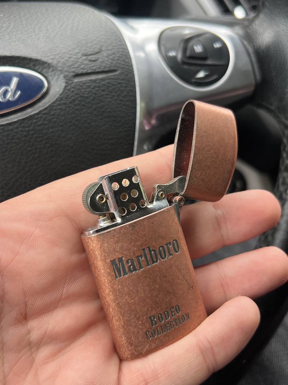 Marlboro Vintage Marlboro lighter 1990 bull rodeo cowboy like zippo Size ONE SIZE - 5 Thumbnail