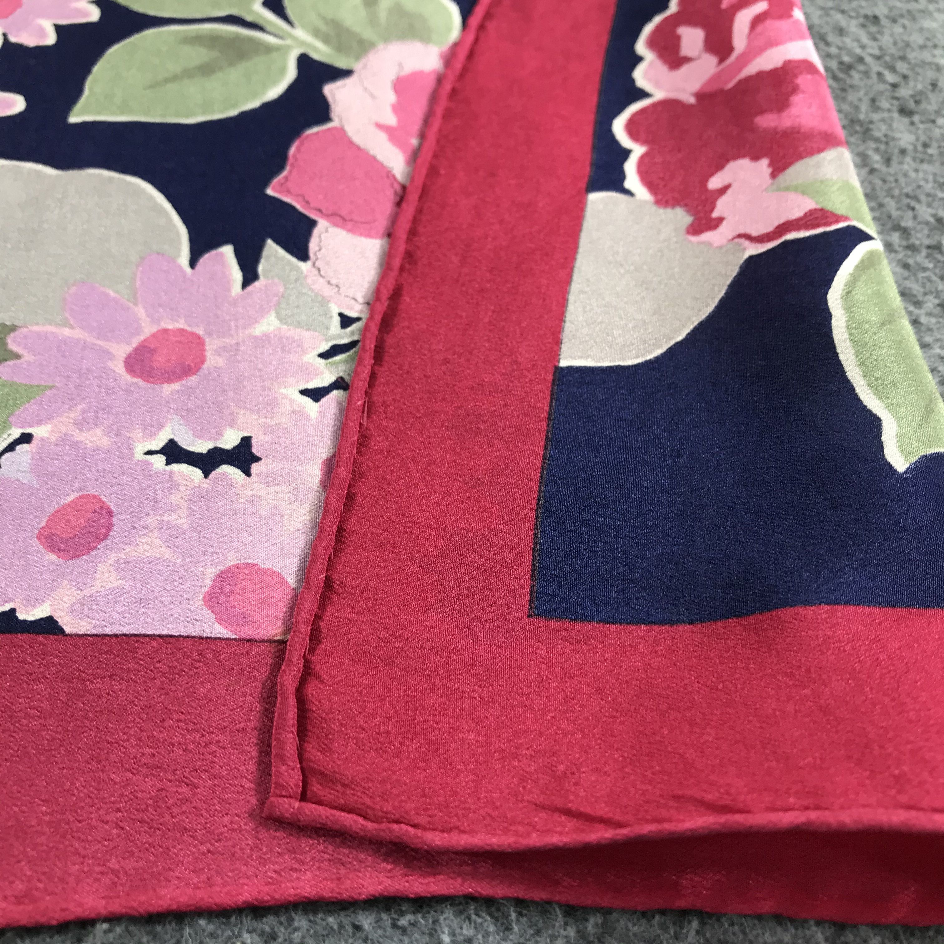 Louis Feraud Vintage Louis Feraud Floral Silk Scarf M17 Size ONE SIZE - 5 Thumbnail