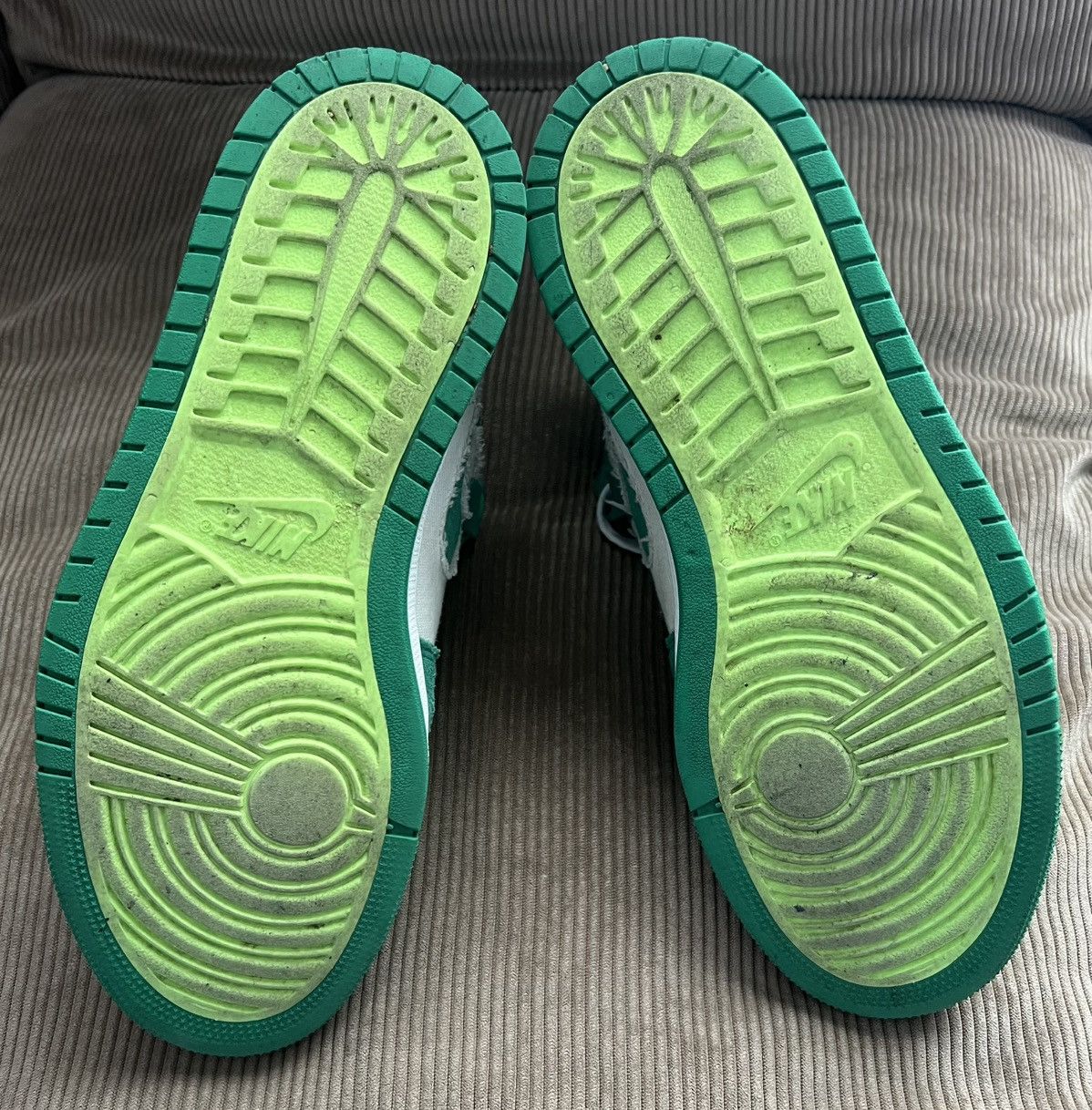 Nike Nike Air Jordan 1 Zoom Comfort “Stadium Green” Size US 9.5 / EU 42-43 - 6 Thumbnail