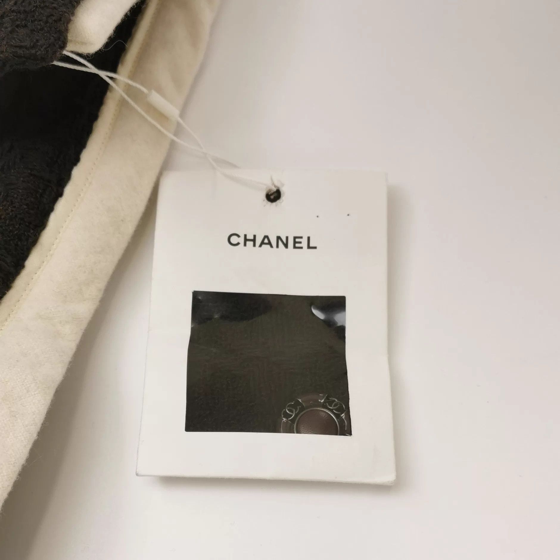 Chanel Chanel Classic Jacket Size XS / US 0-2 / IT 36-38 - 2 Thumbnail