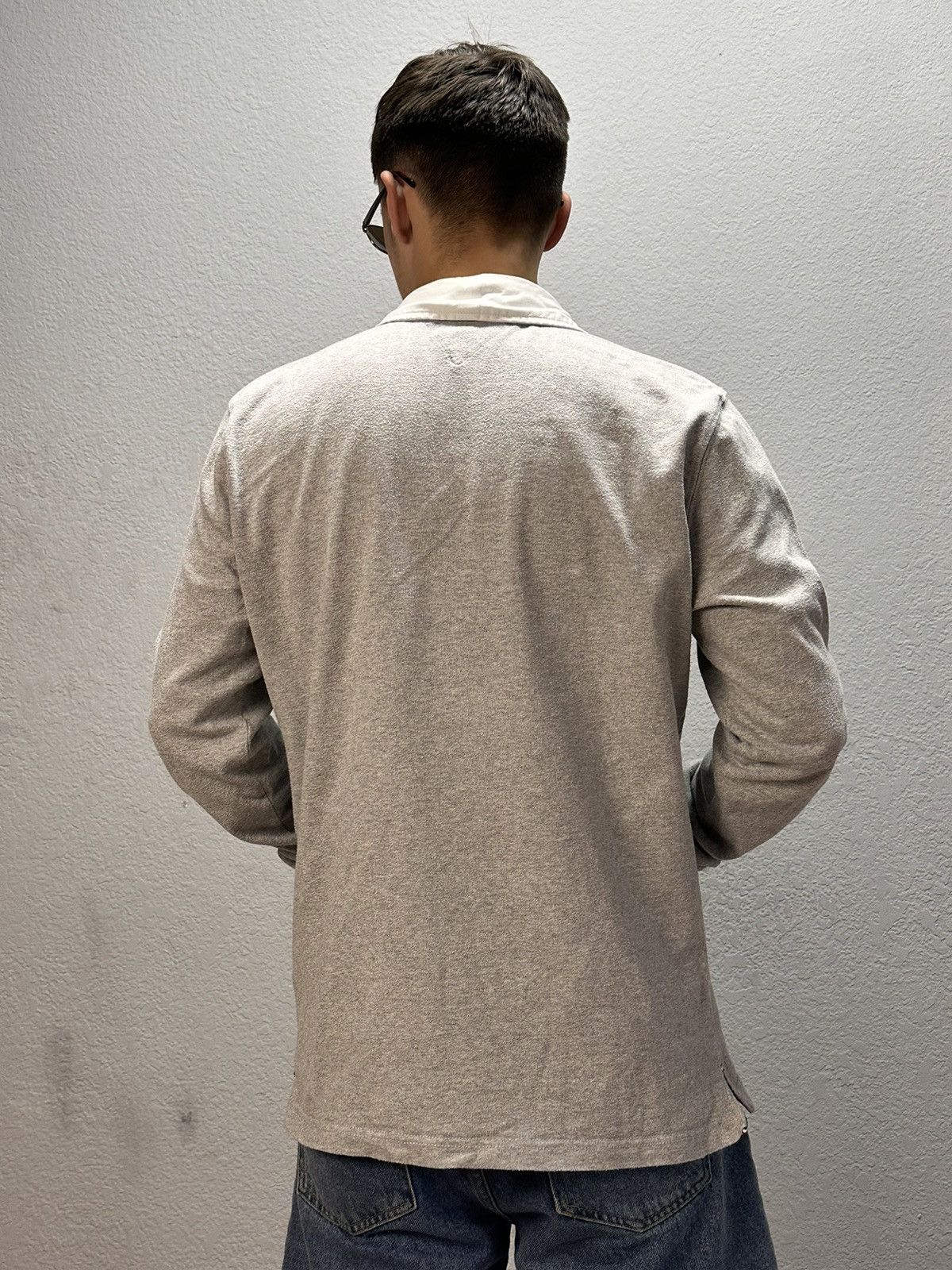 Japanese Brand Vintage Tommy Hilfiger regby long sleeve faded sk8 Y2K Size US L / EU 52-54 / 3 - 15 Thumbnail