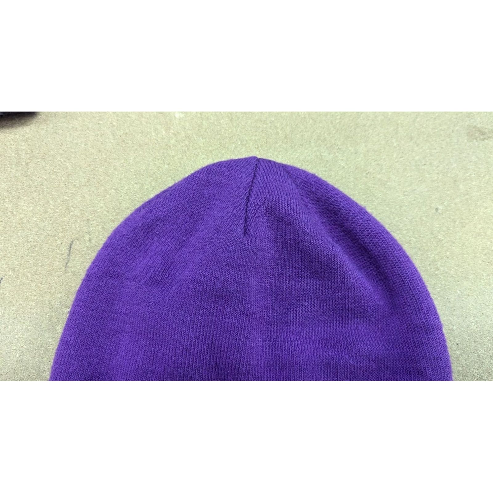 Helly Hansen VINTAGE Helly Hansen Purple Beanie Hat One Size Acrylic Stretch Unisex Adults Beanie Purple Knit Stretch Adult One Size Mens Womens Girls Boys Size ONE SIZE - 3 Thumbnail