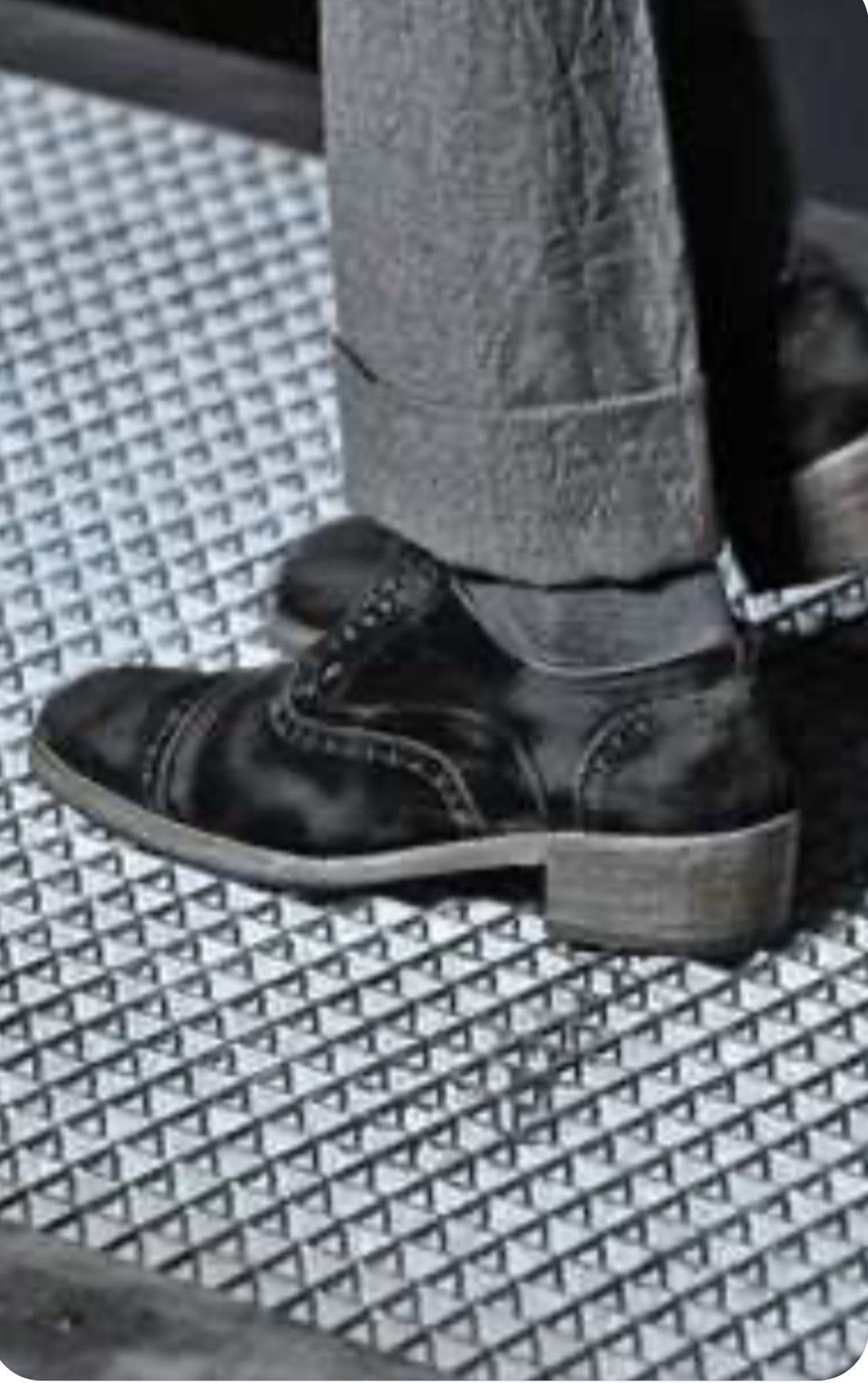 John Varvatos Burnished Velvet Brogue Oxford Shoes 9.5 Size US 9.5 / EU 42-43 - 2 Thumbnail