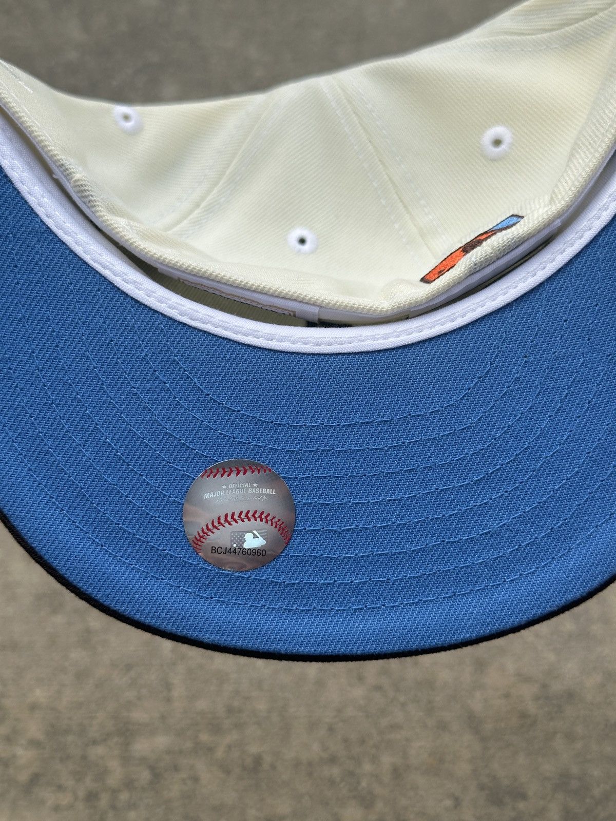 MLB × New Era Baltimore Orioles Script Two Tone Fitted Hat 7 1/4 95 North Size ONE SIZE - 3 Thumbnail