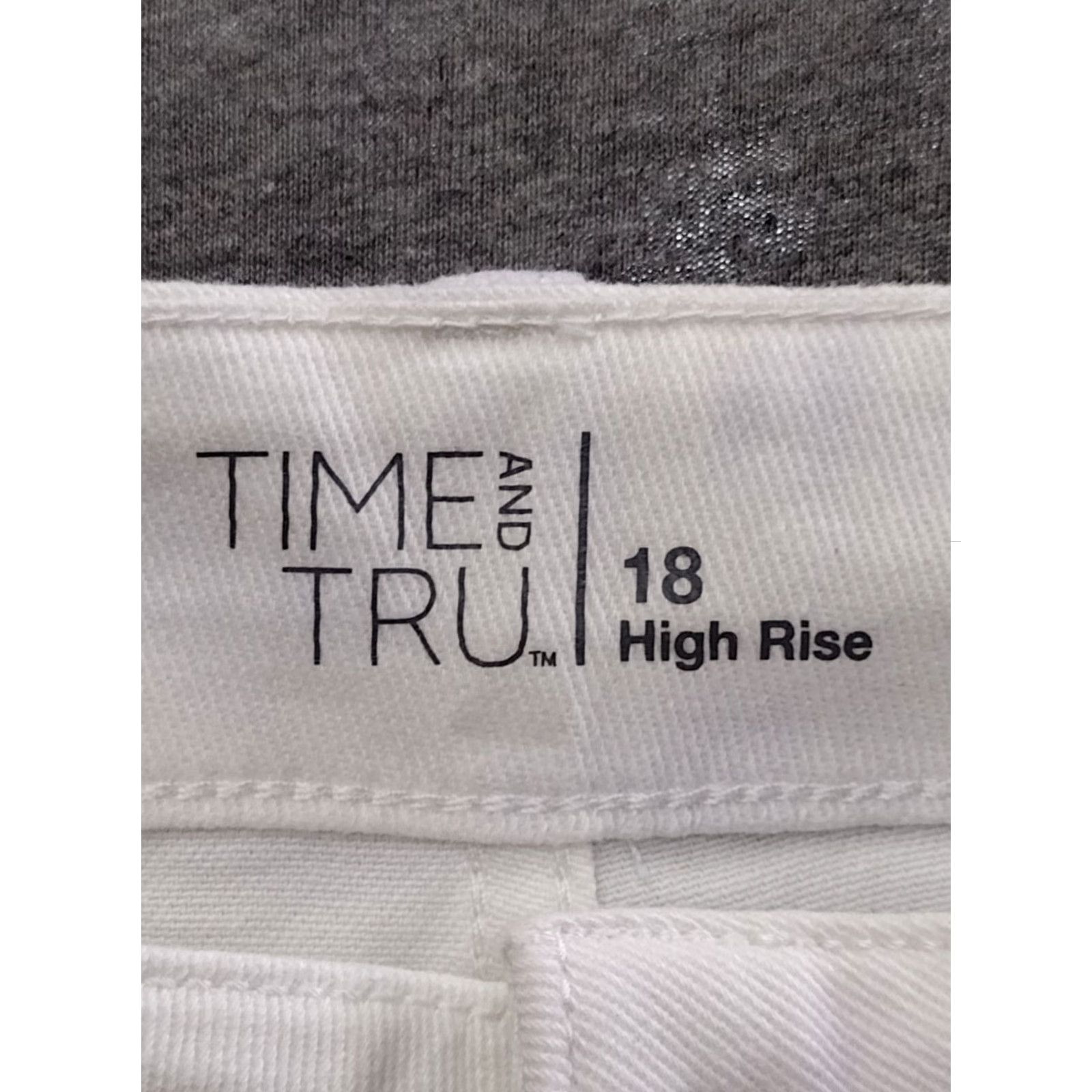 Vintage Time And Tru Jeans Time And Tru High Rise Jeans White Tie Dye 18 Womens Jeans White Tie Dye 18 Size 40" / US 18 - 3 Thumbnail