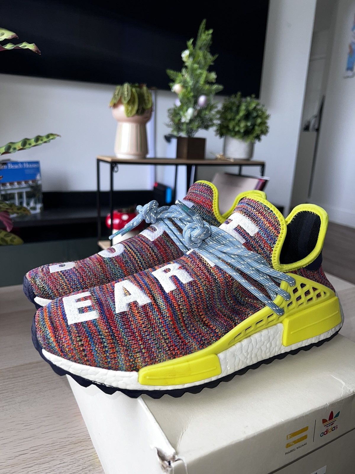 adidas gazelle silver green womens Adidas Originals x Pharrell Williams Human Race NMD Trail main image 1