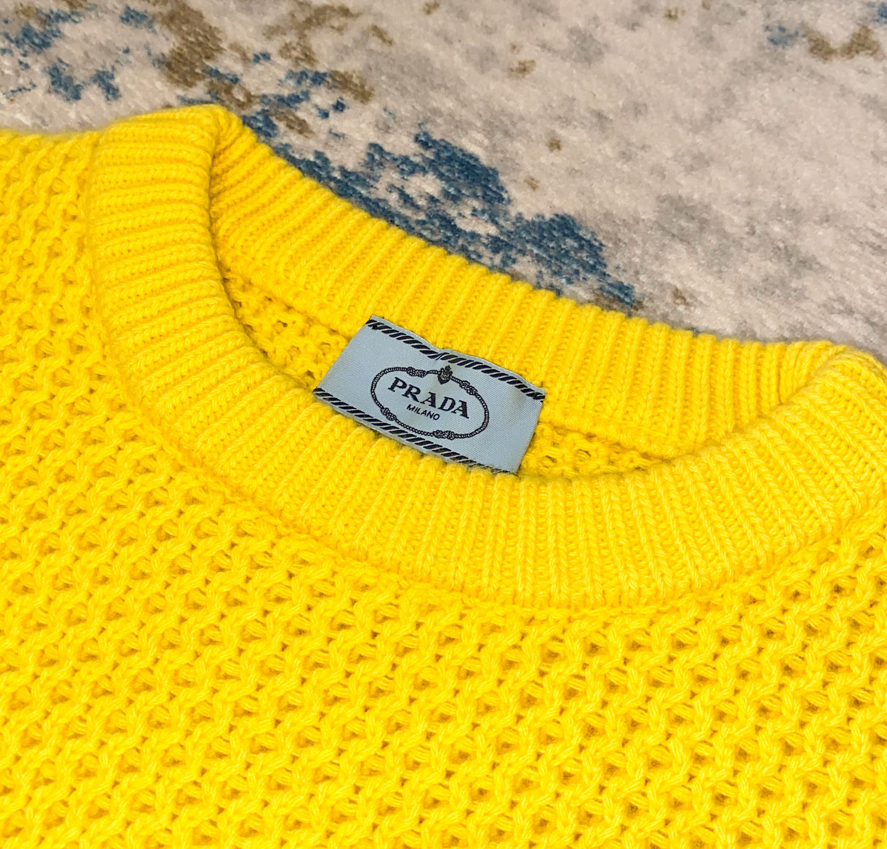 Prada Prada 70% Virgin Wool 30% Cashmere Crew Neck Knit Sweater Size XS / US 0-2 / IT 36-38 - 8 Thumbnail