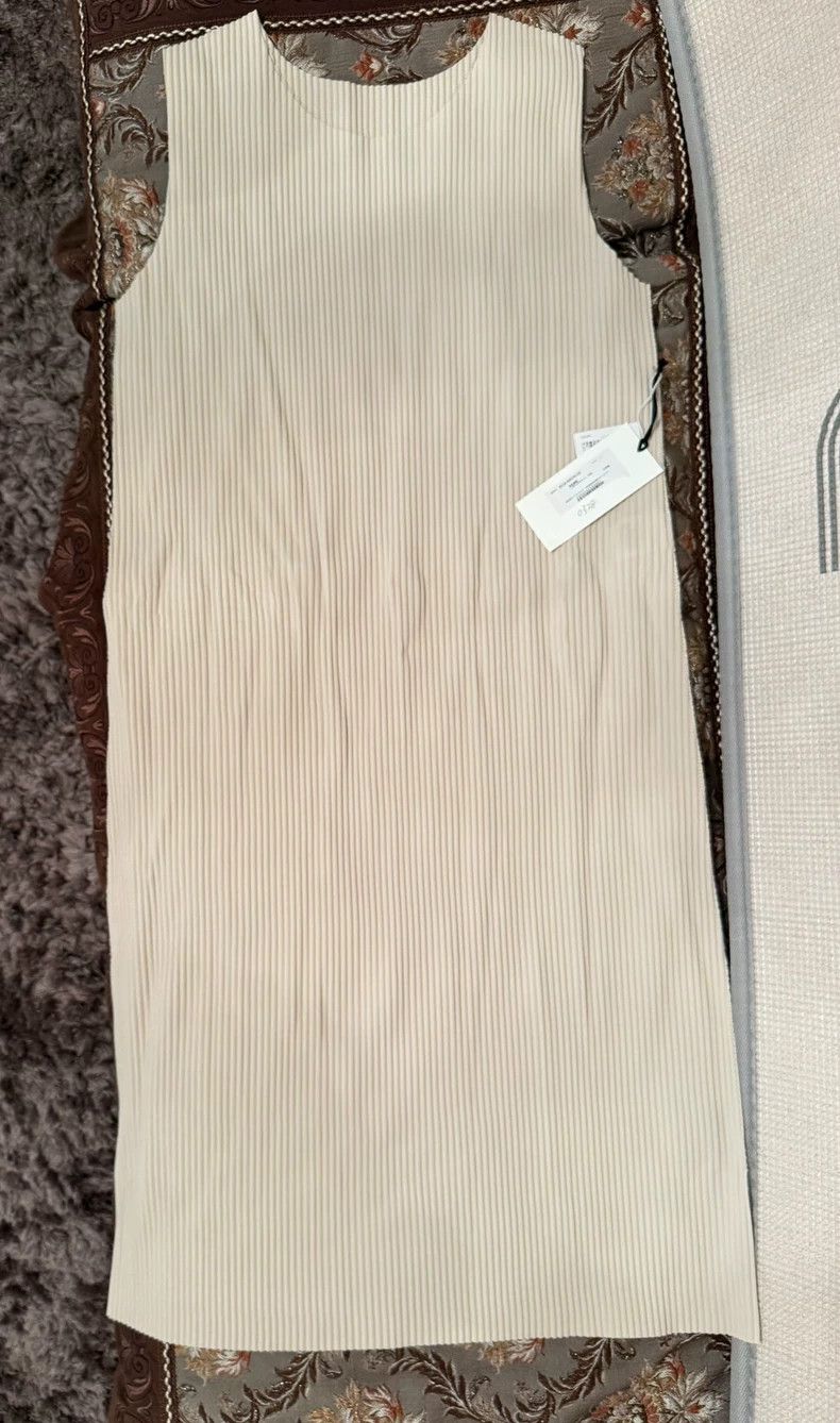 Issey Miyake Issey Miyake size:one size white dress Size S / US 4 / IT 40 - 5 Thumbnail