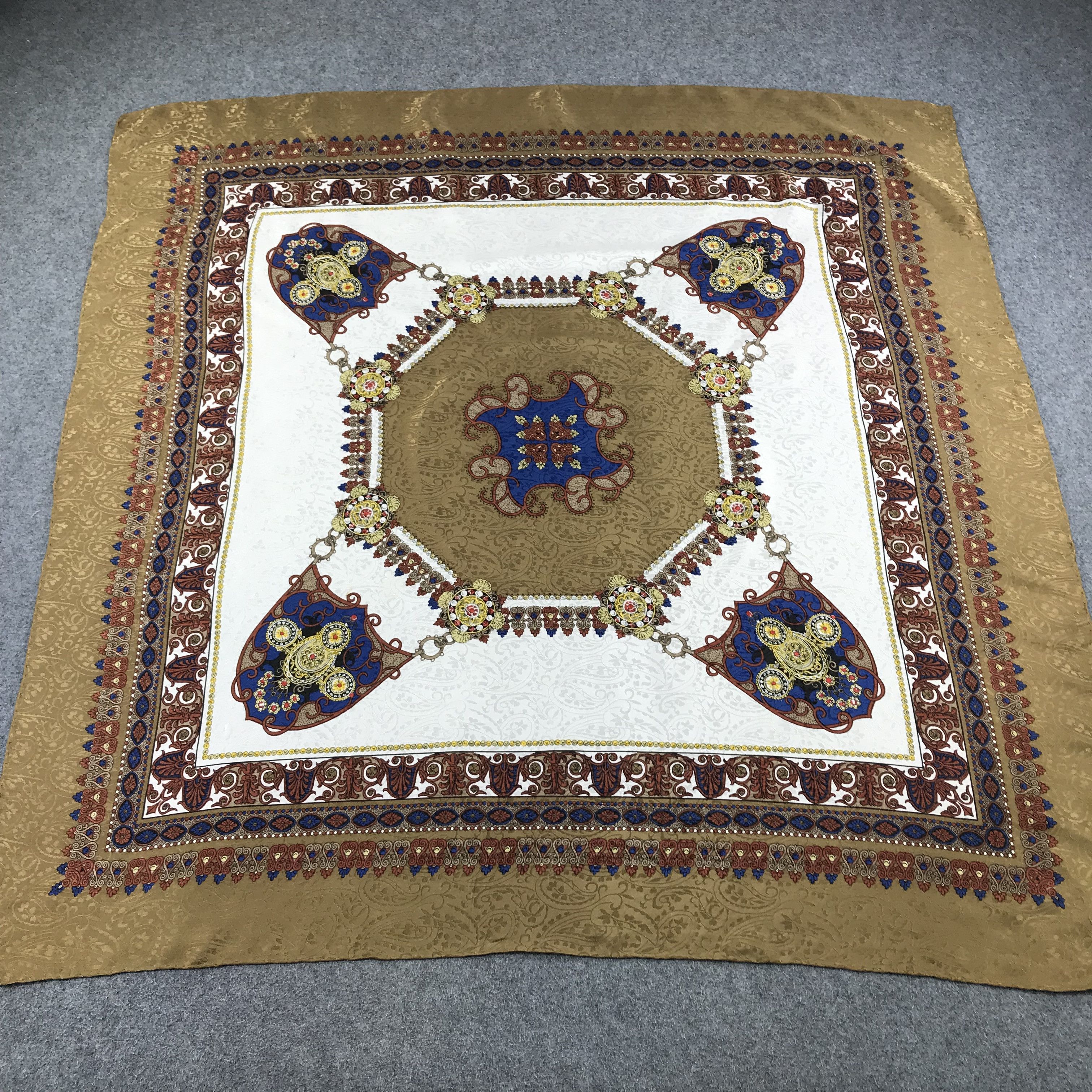Vintage Luxury Design Silk Scarf M136 Size ONE SIZE - 2 Thumbnail