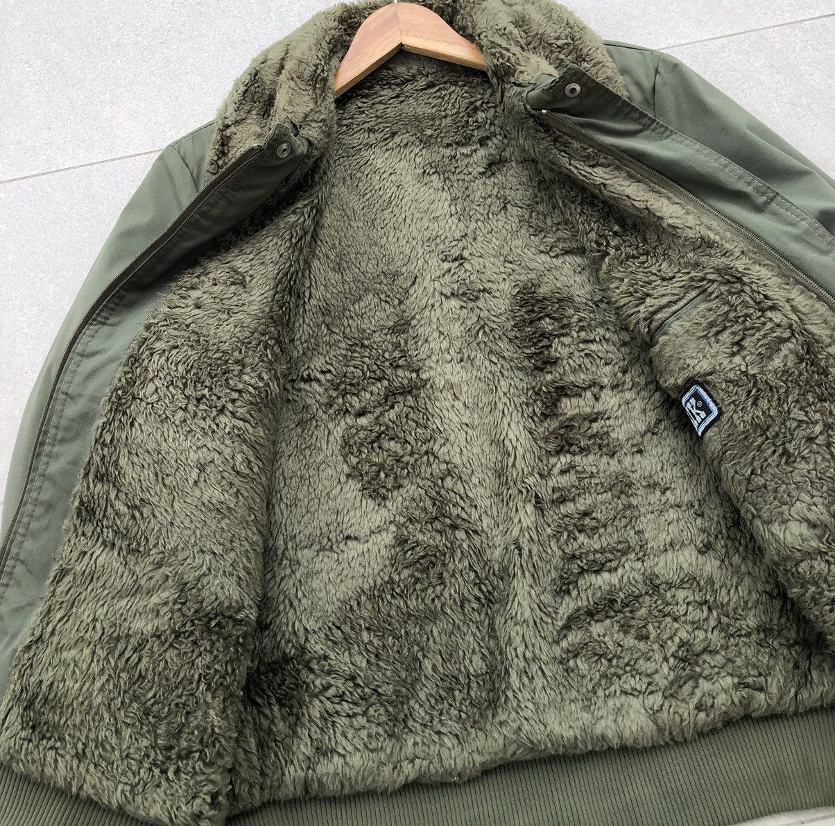 Vintage Vintage 70s Military B-10 Sherpa Flight Bomber Jacket Size US M / EU 48-50 / 2 - 11 Thumbnail