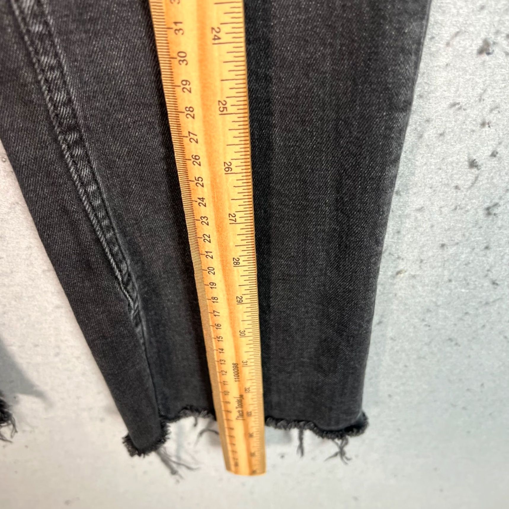 Zara VINTAGE Zara Women Black Denim Jeans Size 2 Straight Leg Mid Rise 5-Pocket Split Hem Size 26" / US 2 / IT 38 - 6 Thumbnail