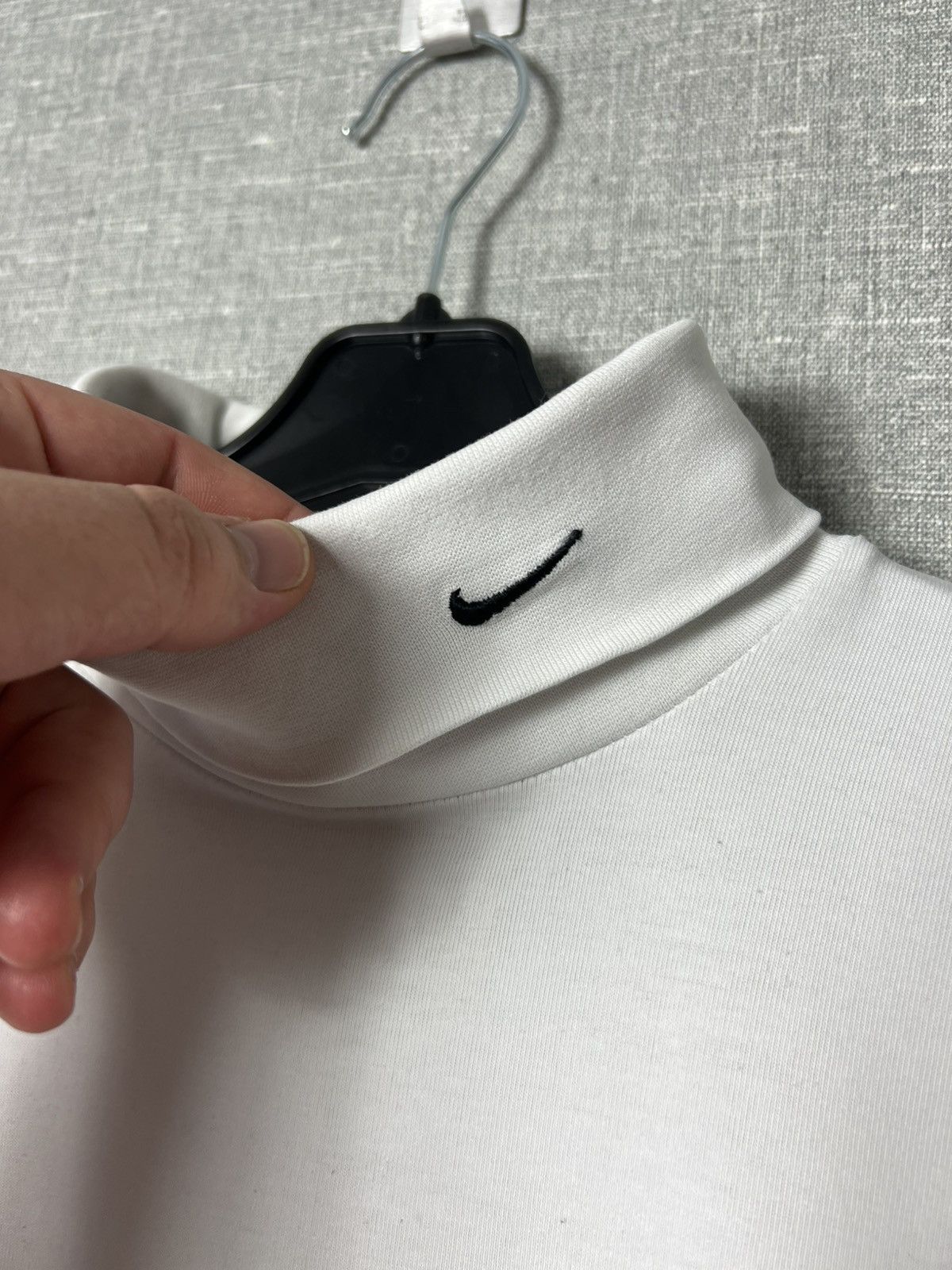 Nike Nike White Turtleneck Long Sleeve Swoosh Logo On Collar Size US M / EU 48-50 / 2 - 3 Thumbnail