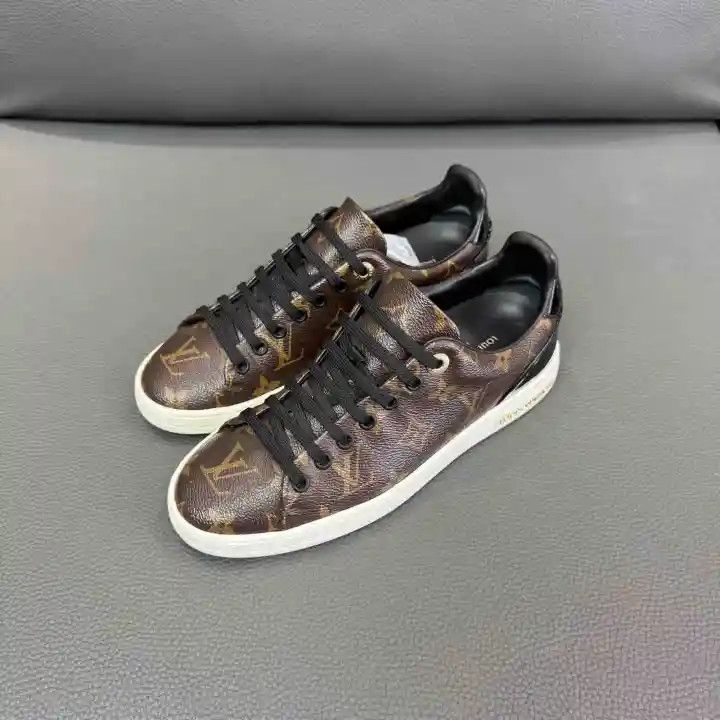 Louis Vuitton Frontrow Monogram Fashion Sneakers for Women 0079