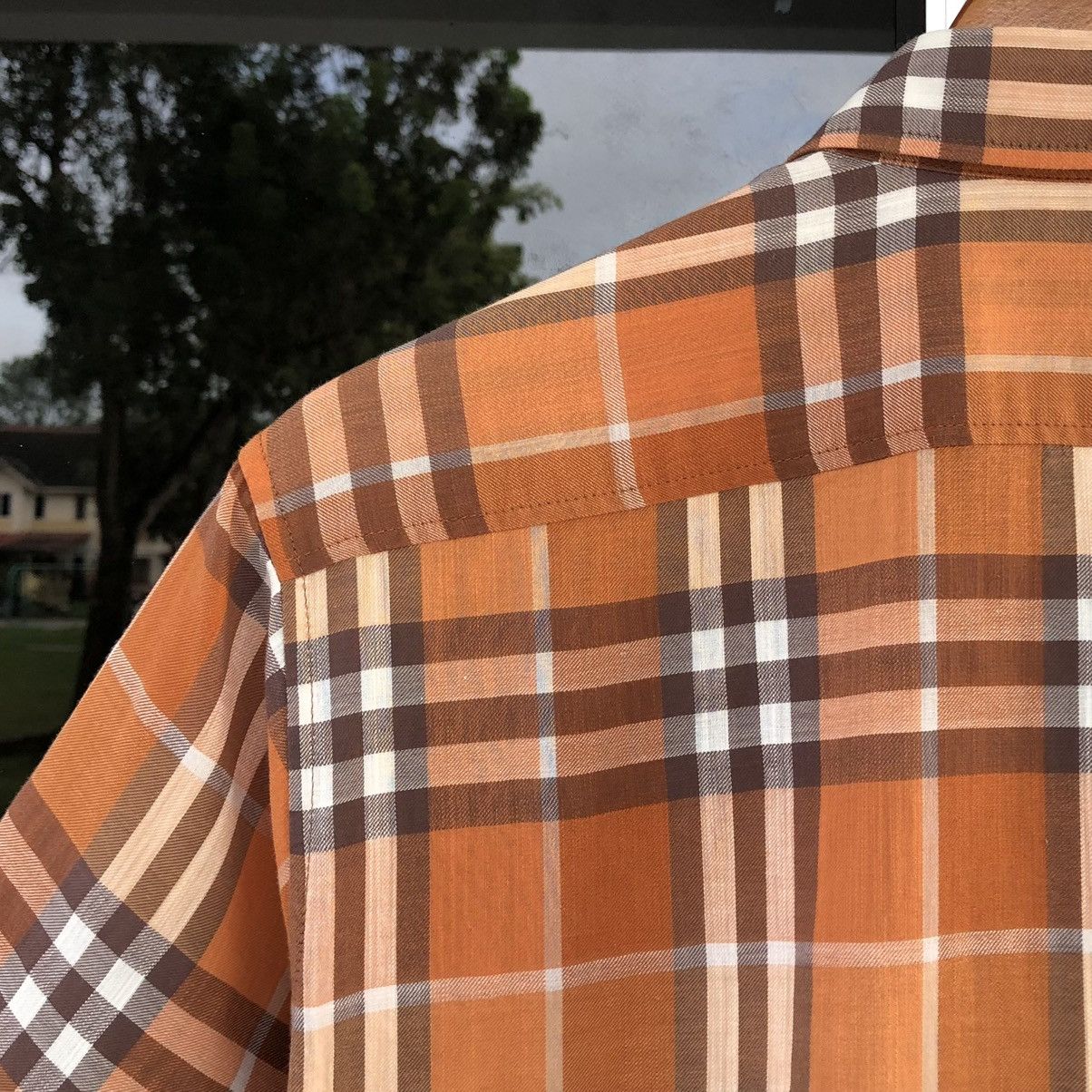 Burberry Burberry London Cotton Checked Nova Check Short Sleeve Size US M / EU 48-50 / 2 - 10 Thumbnail