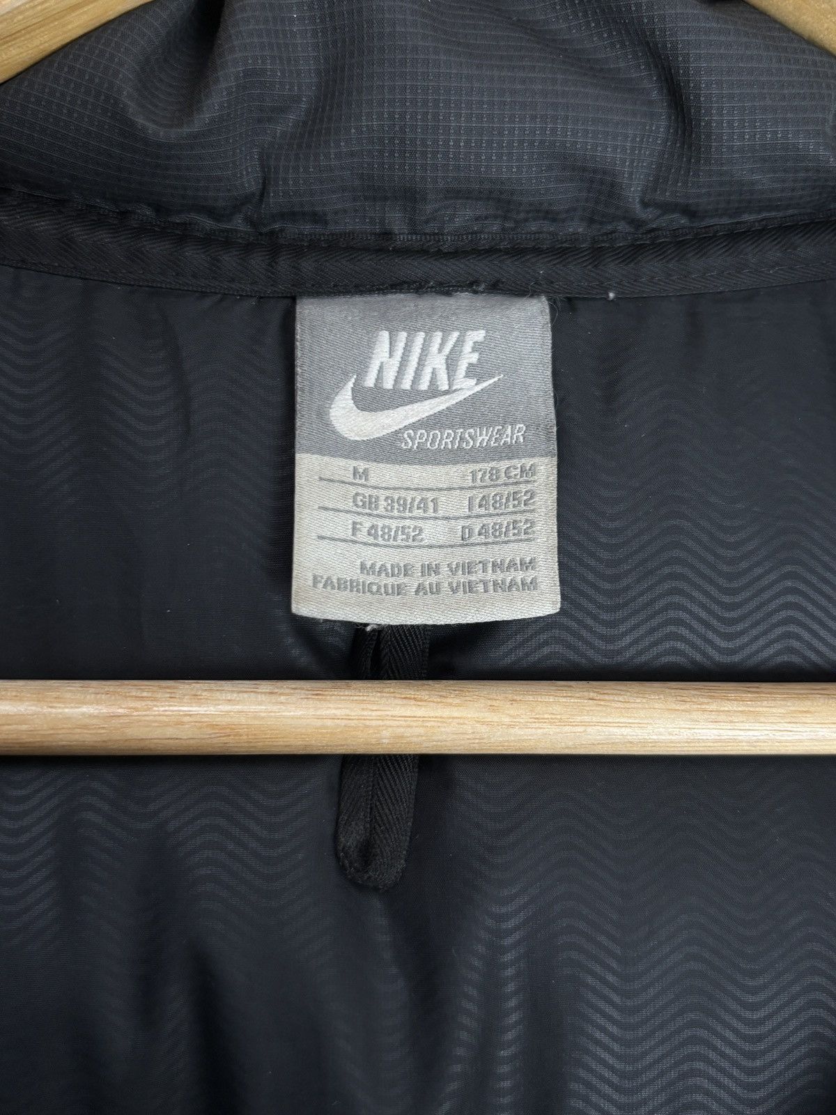 Nike 00s Nike Down Puffer Jacket Vintage Size US M / EU 48-50 / 2 - 13 Thumbnail