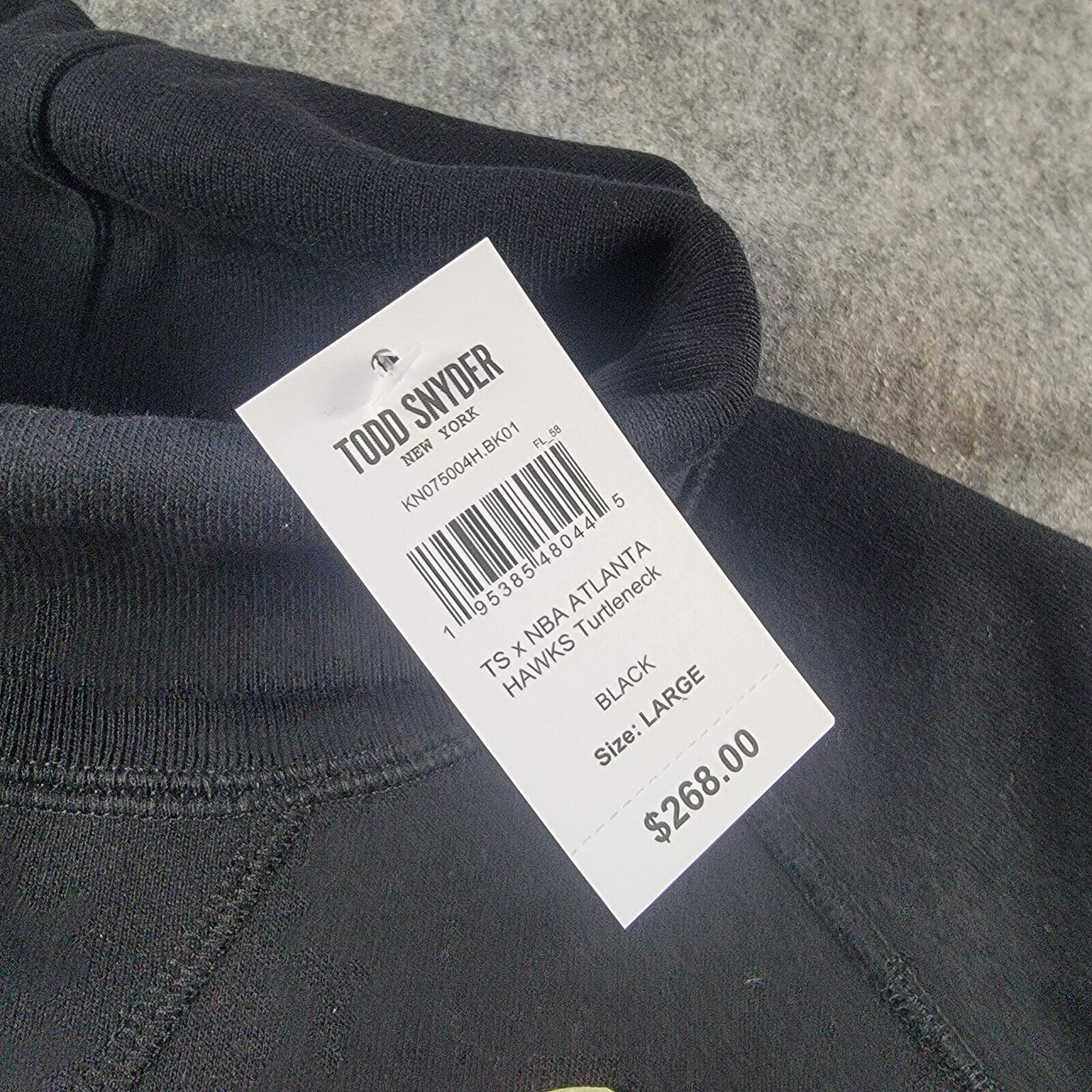 Todd Snyder Todd Snyder x NBA Atlanta Hawks Turtleneck size L Black NWT Size US L / EU 52-54 / 3 - 6 Thumbnail