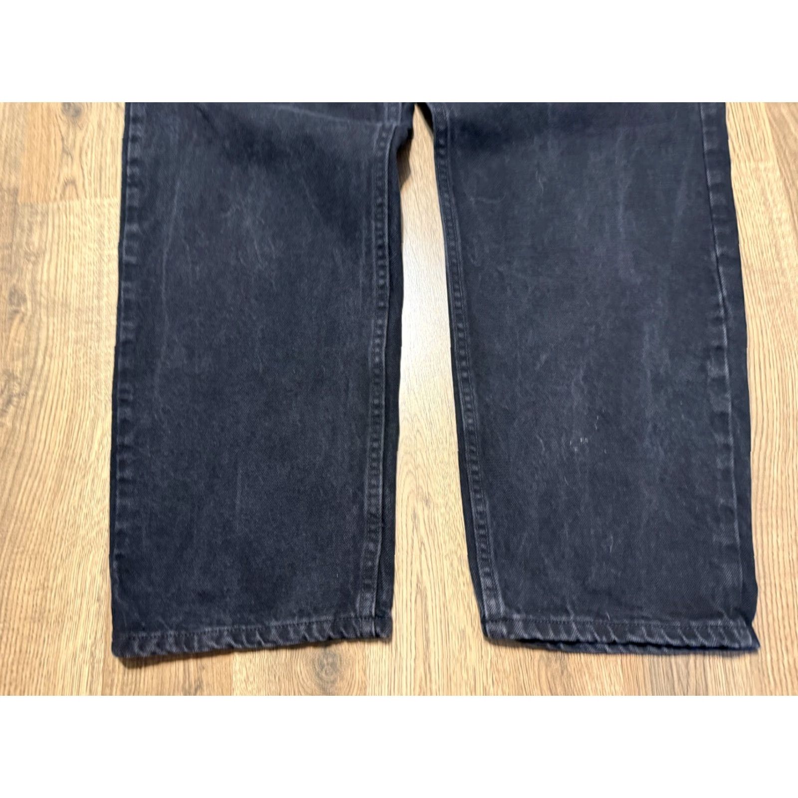 Wrangler Wrangler Jeans Mens Size 38x30 Black Denim Relaxed Fit Straight Leg 5-Pocket Design Regular Inseam 30in Vintage: No Size US 38 / EU 54 - 3 Thumbnail