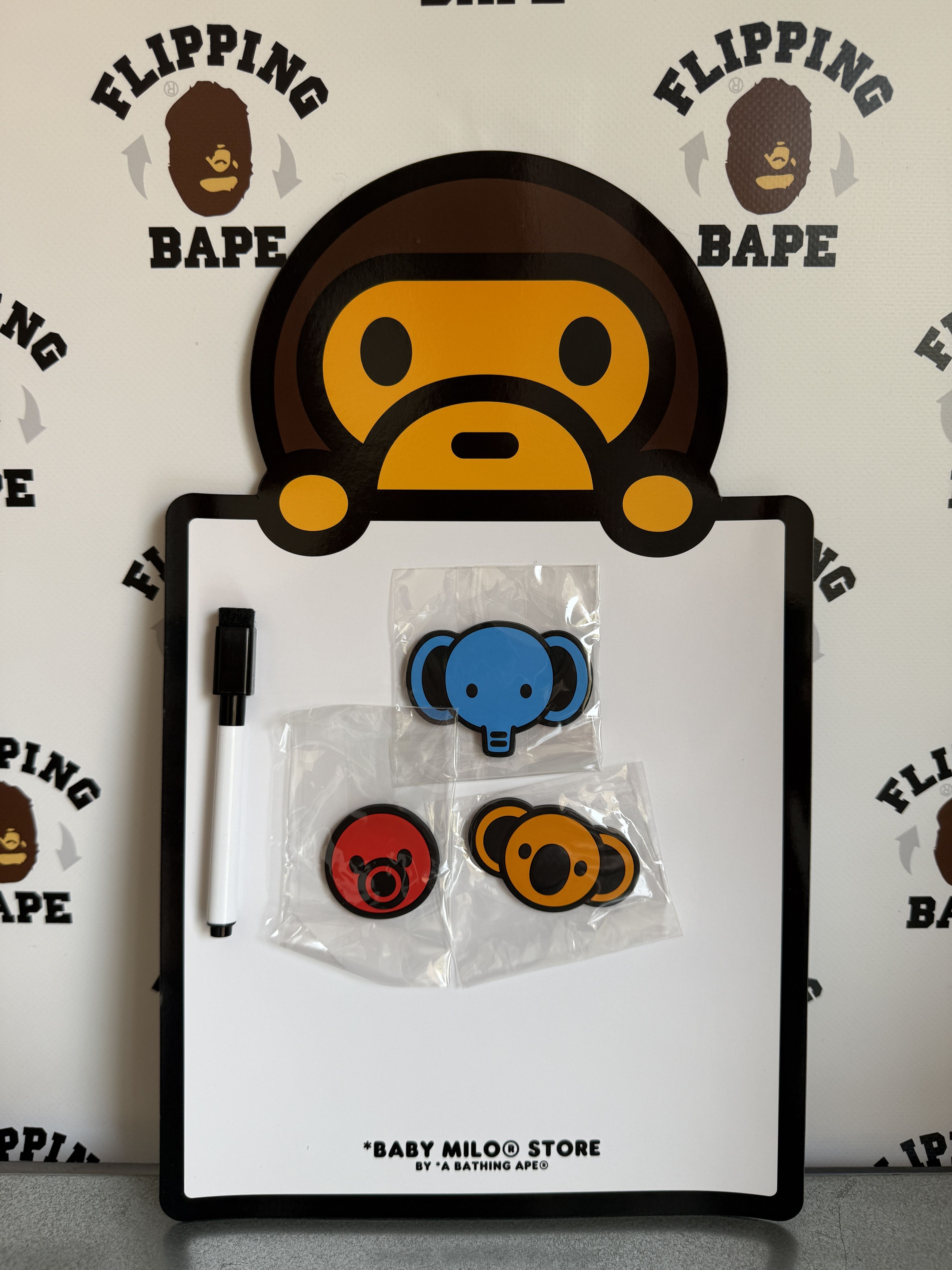 Bape BABY MILO OVEN GLOVE Size ONE SIZE - 2 Thumbnail