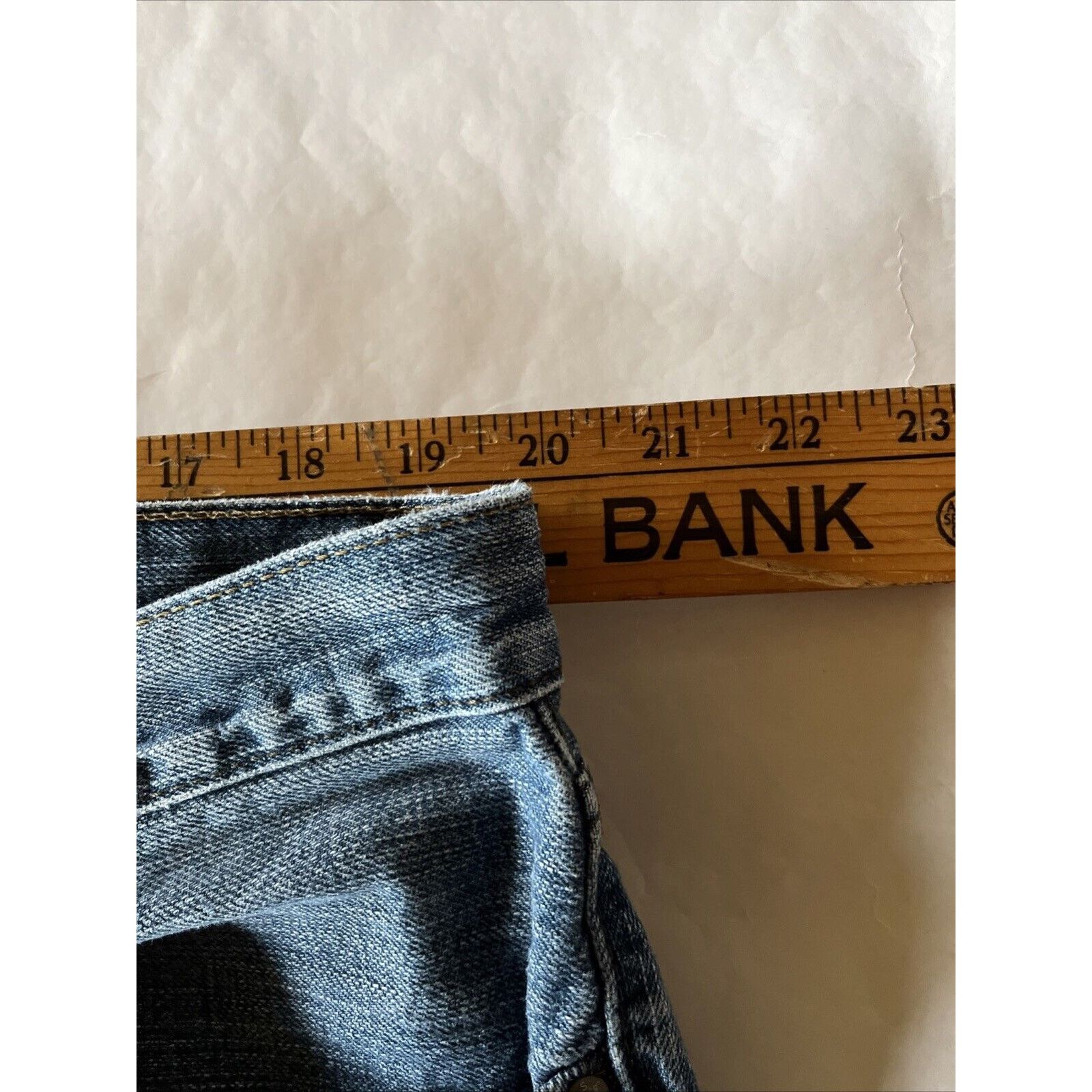 Levi's Levi’s 559 Jeans Mens 38x30 Blue Denim Outdoor Y2K Med Wash Size US 39 - 5 Thumbnail