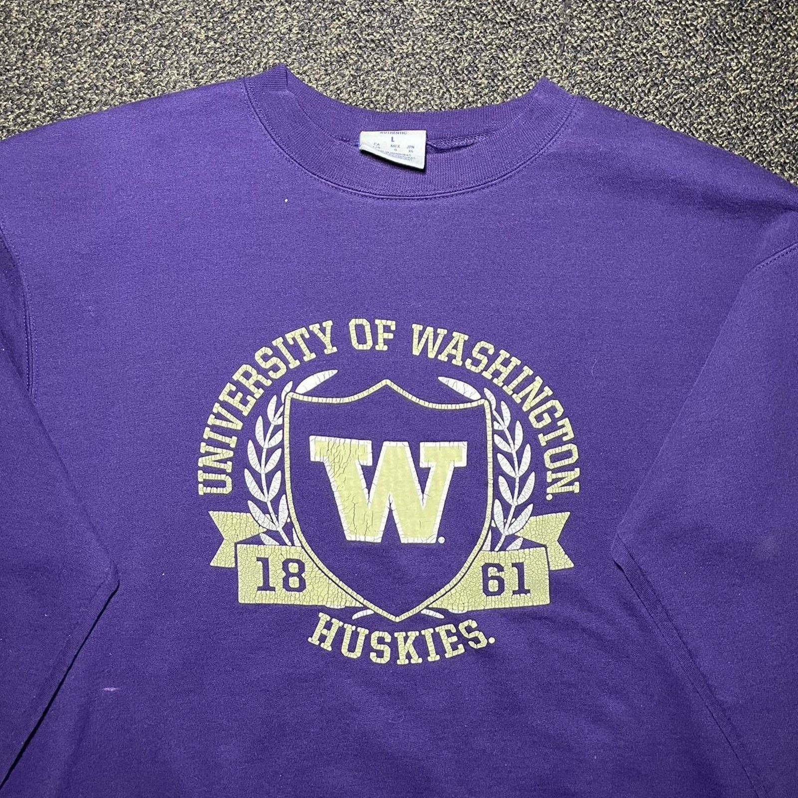 Champion University of washington crewneck no Size US L / EU 52-54 / 3 - 3 Thumbnail