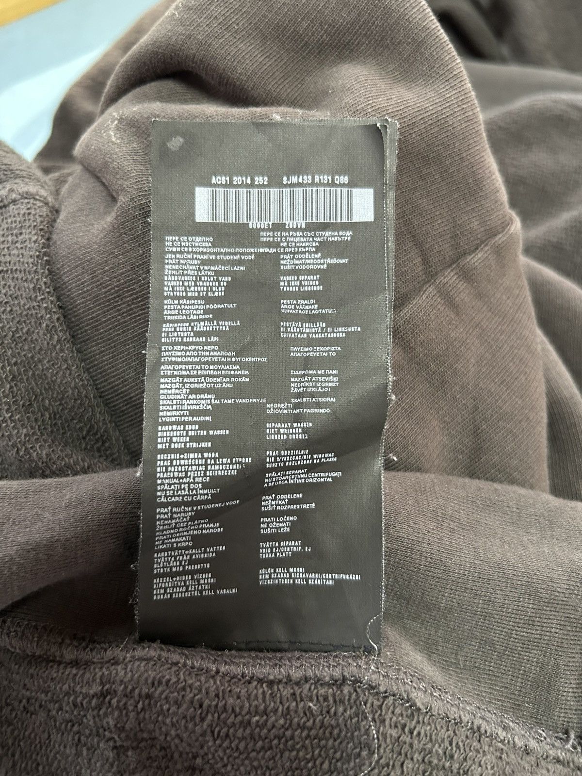 Prada Prada Red Tab Pull Over Hoodie Size US XL / EU 56 / 4 - 10 Thumbnail