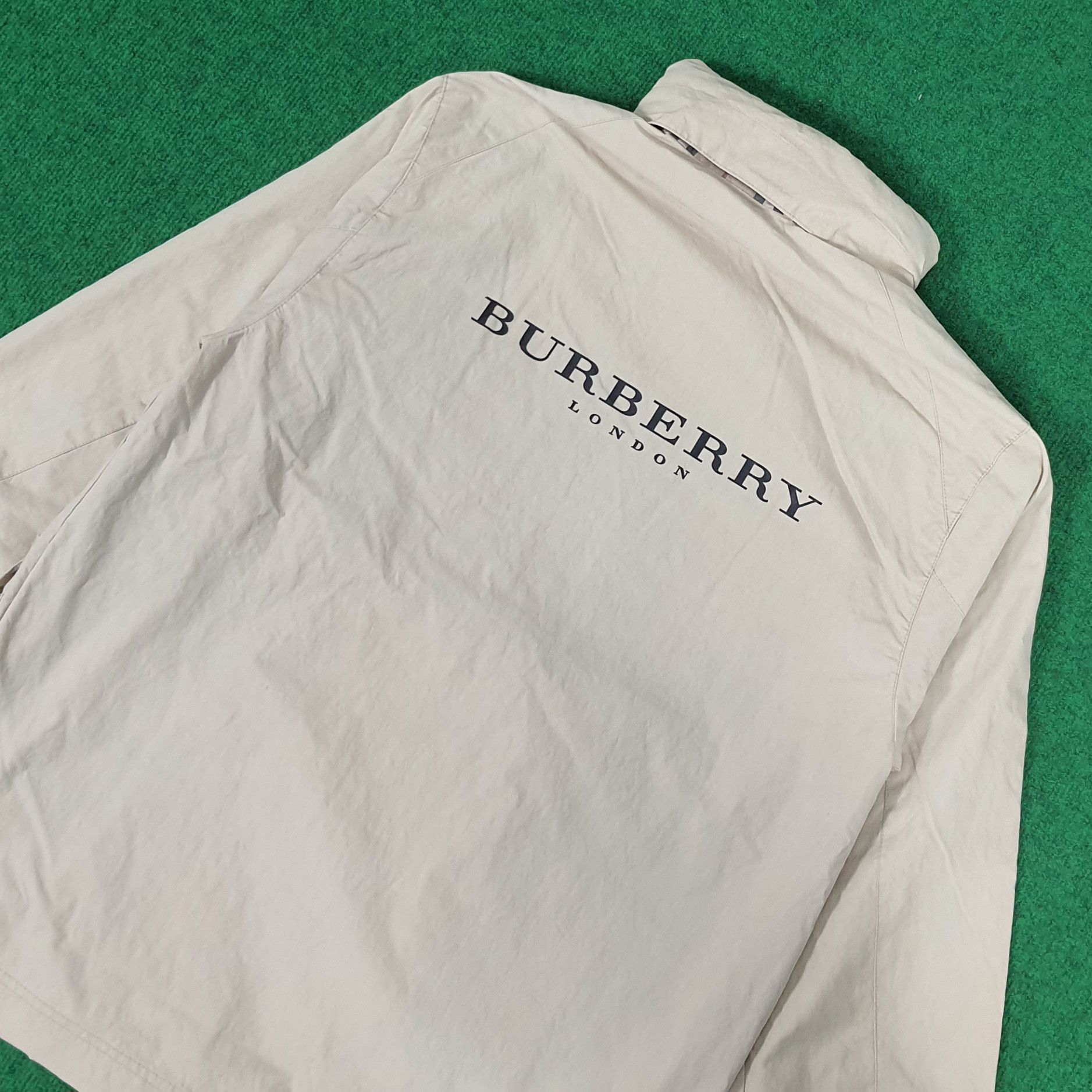 Burberry Vintage Burberry London Custom Spell Out Jacket Size US M / EU 48-50 / 2 - 2 Thumbnail