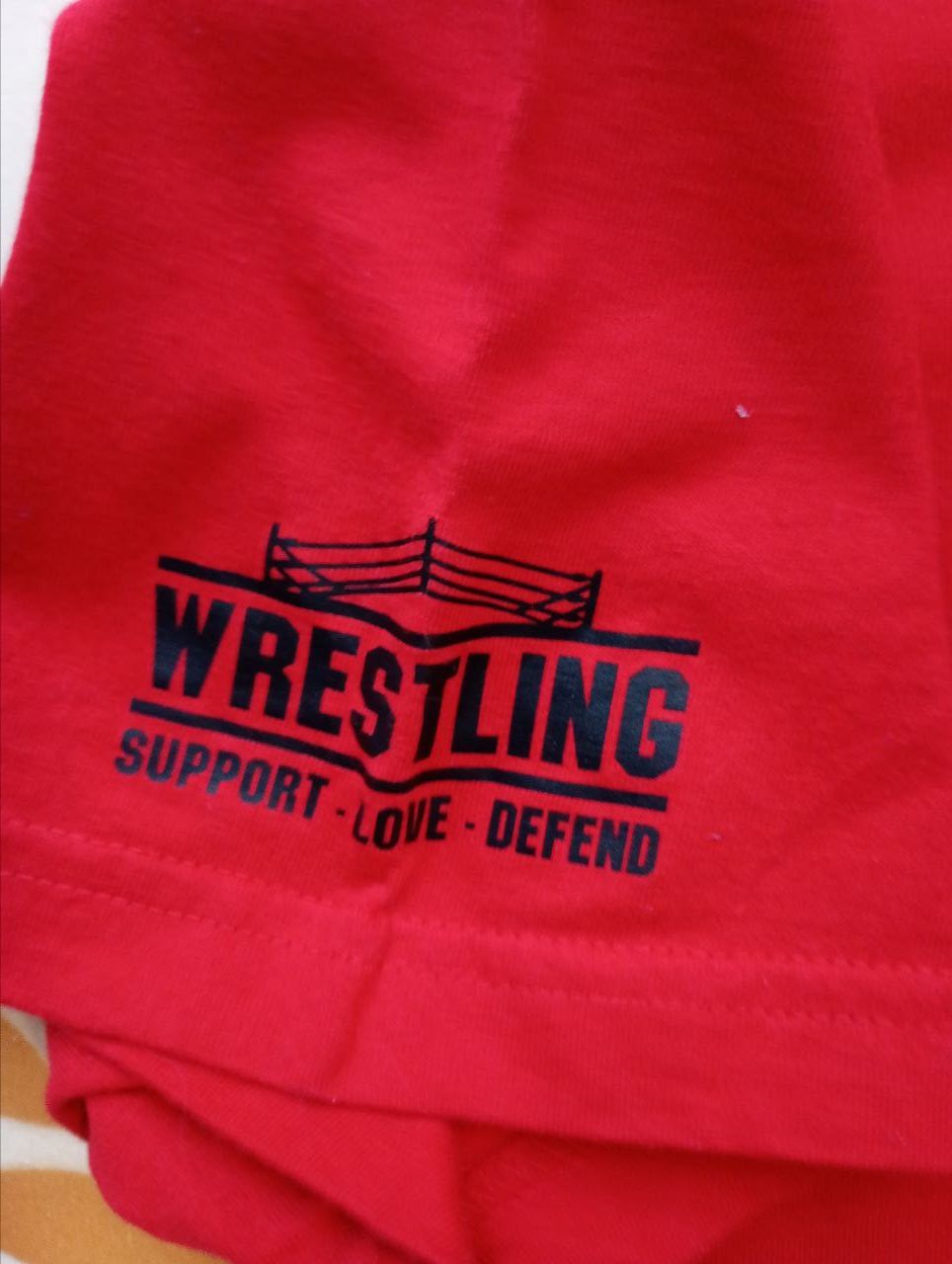 WWE Unbesiegbar WWE B&C T-Shirt Size US XL / EU 56 / 4 - 6 Thumbnail