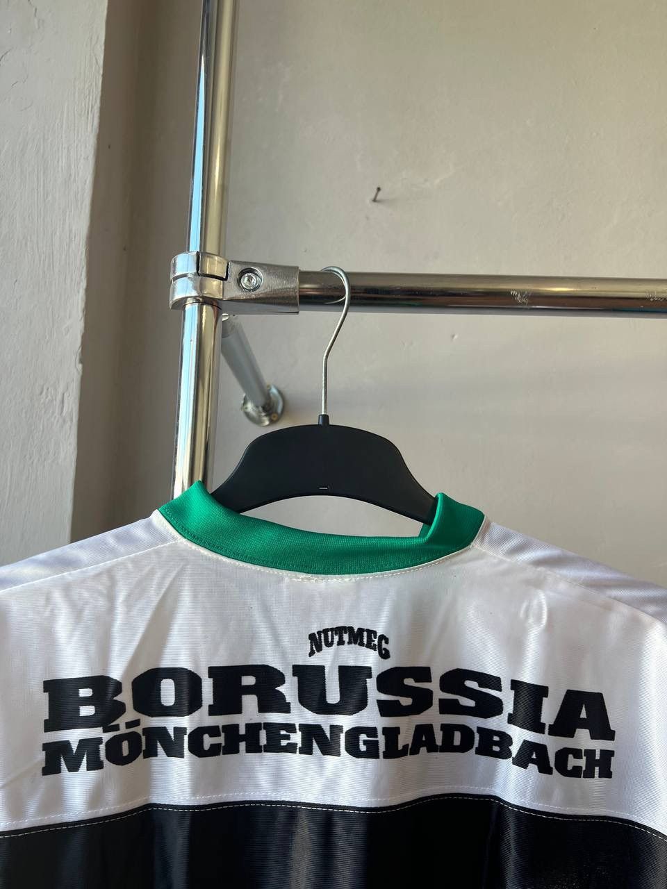 Nutmeg NEW! 90’S BORUSSIA MONCHENGLADBACH DESIGN SOCCER JERSEY SZ M Size US M / EU 48-50 / 2 - 11 Thumbnail