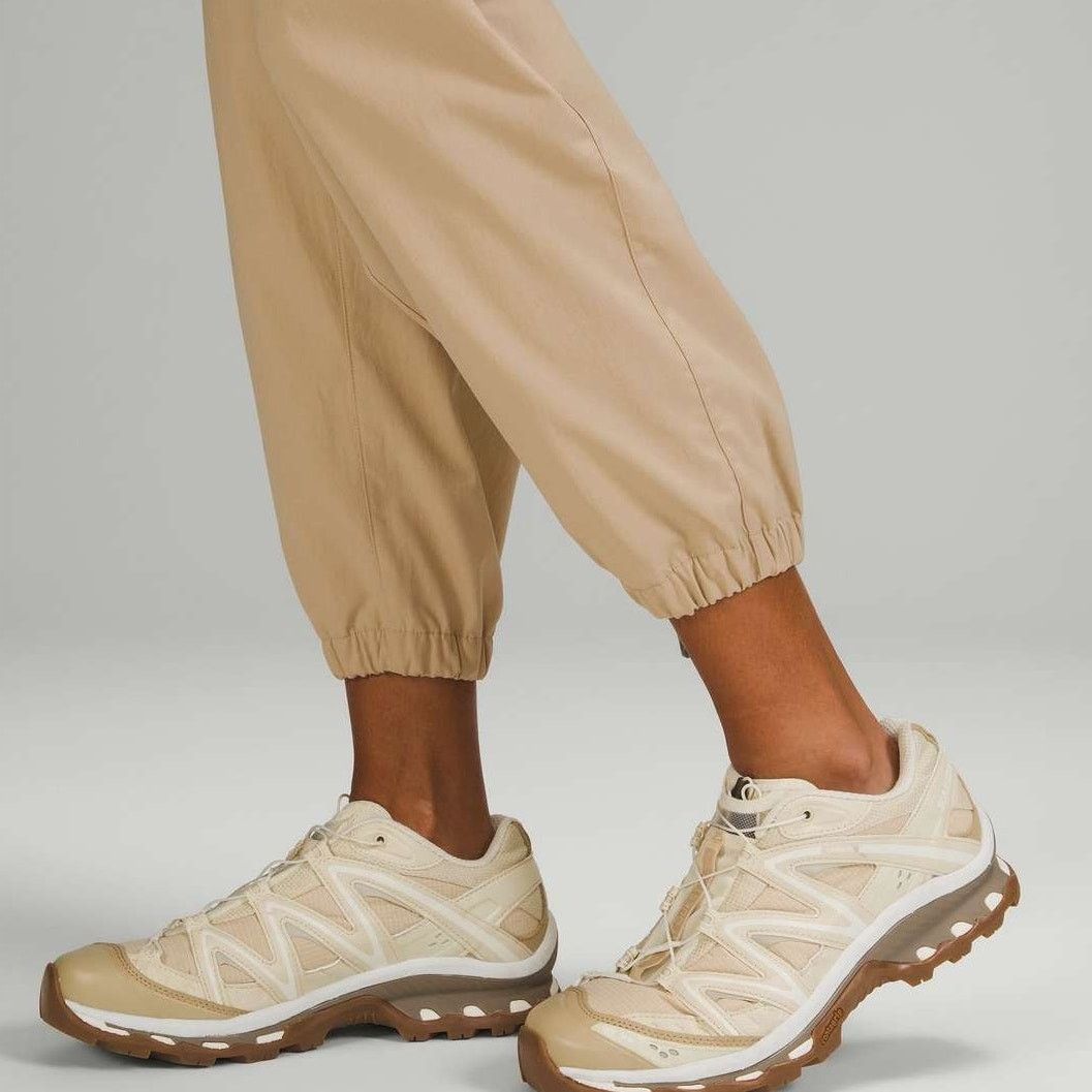 Lululemon Lululemon Lab High-Rise Woven Jogger Trench Brown Sz 10 Size 32" / US 10 / IT 46 - 14 Thumbnail