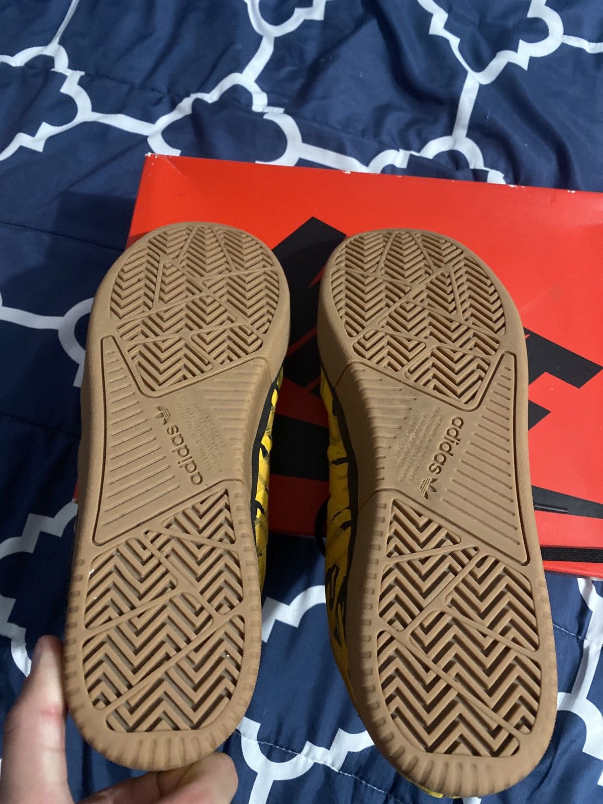 Adidas FAxTYSHAWN *RARE* Size US 10.5 / EU 43-44 - 3 Thumbnail