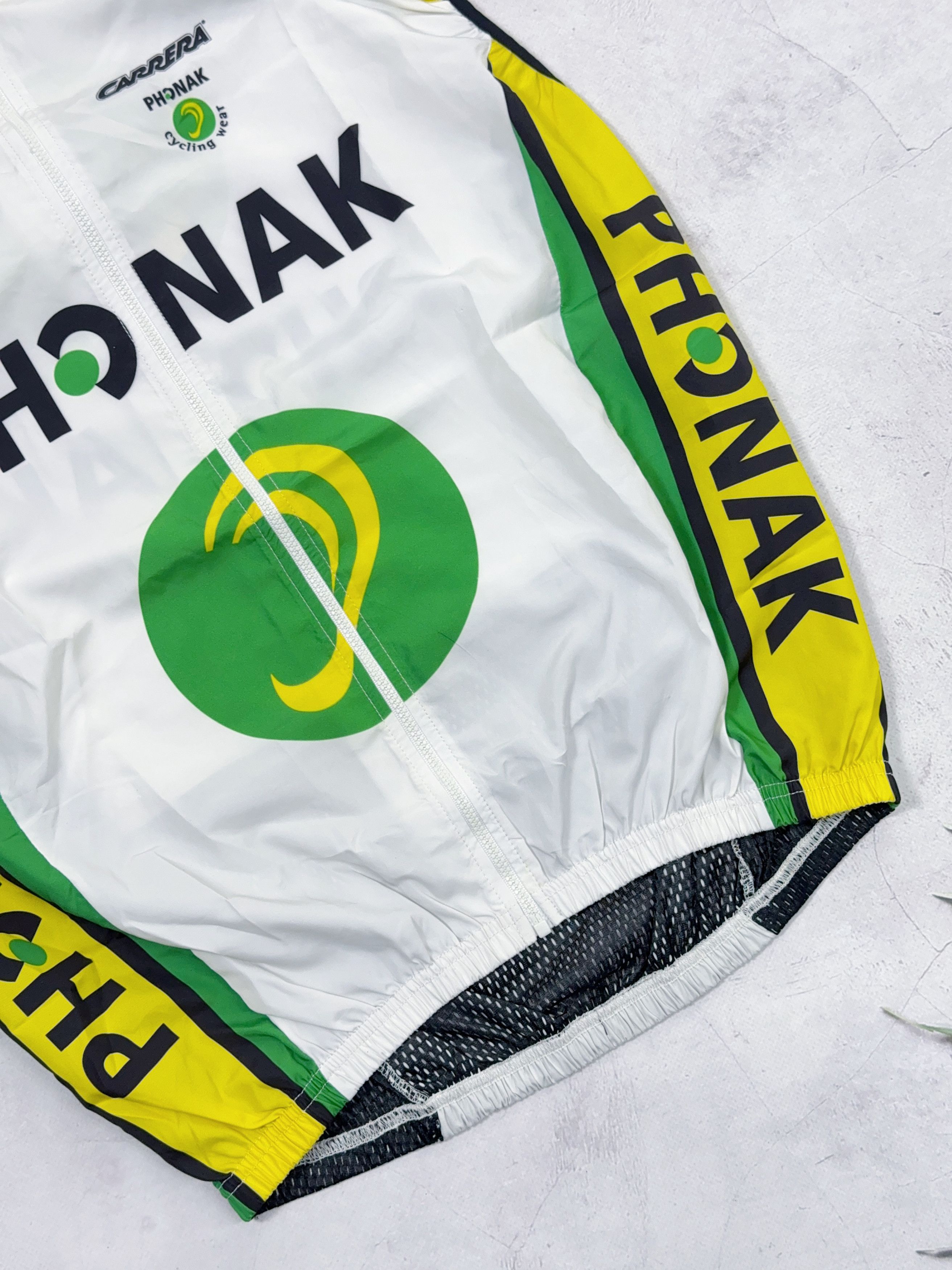 Vintage PHONAK Carrera BMC Swiss Cycling Vest Windstopper Jersey Size US M / EU 48-50 / 2 - 6 Thumbnail