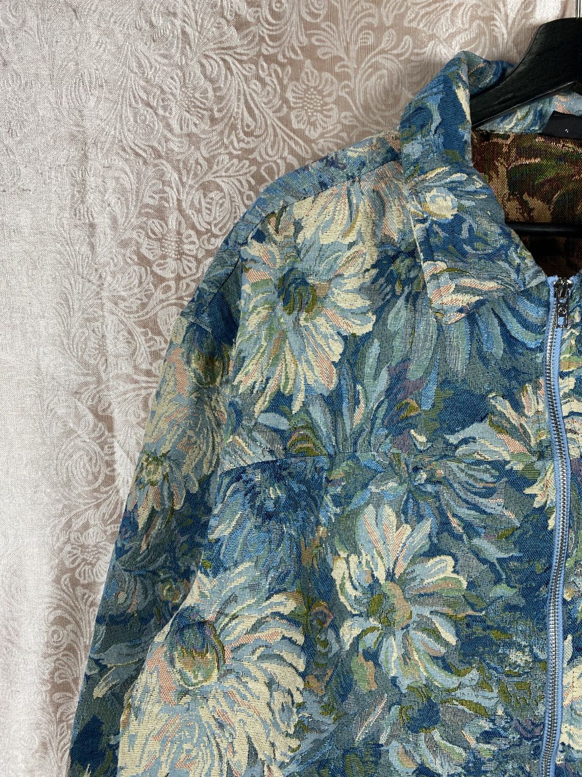 Vintage Sumwon Floral Tapestry Jacket Blue Vintage Aesthetic Zip-Up Size US L / EU 52-54 / 3 - 9 Thumbnail