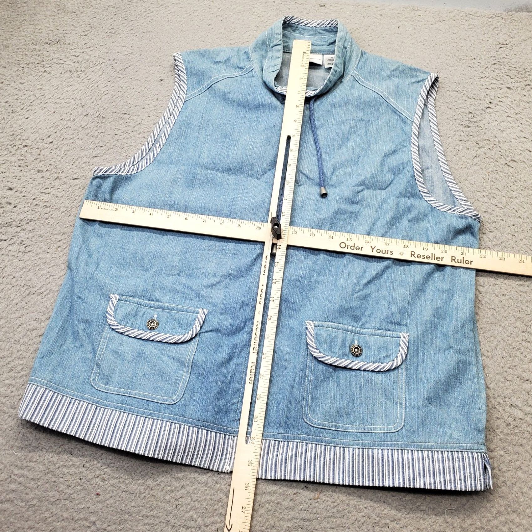 Vintage Alfred Dunner Denim Vest Womens Size 14 Blue Sleeveless Mock Neck Full Zip Vest Size XL / US 12-14 / IT 48-50 - 4 Thumbnail