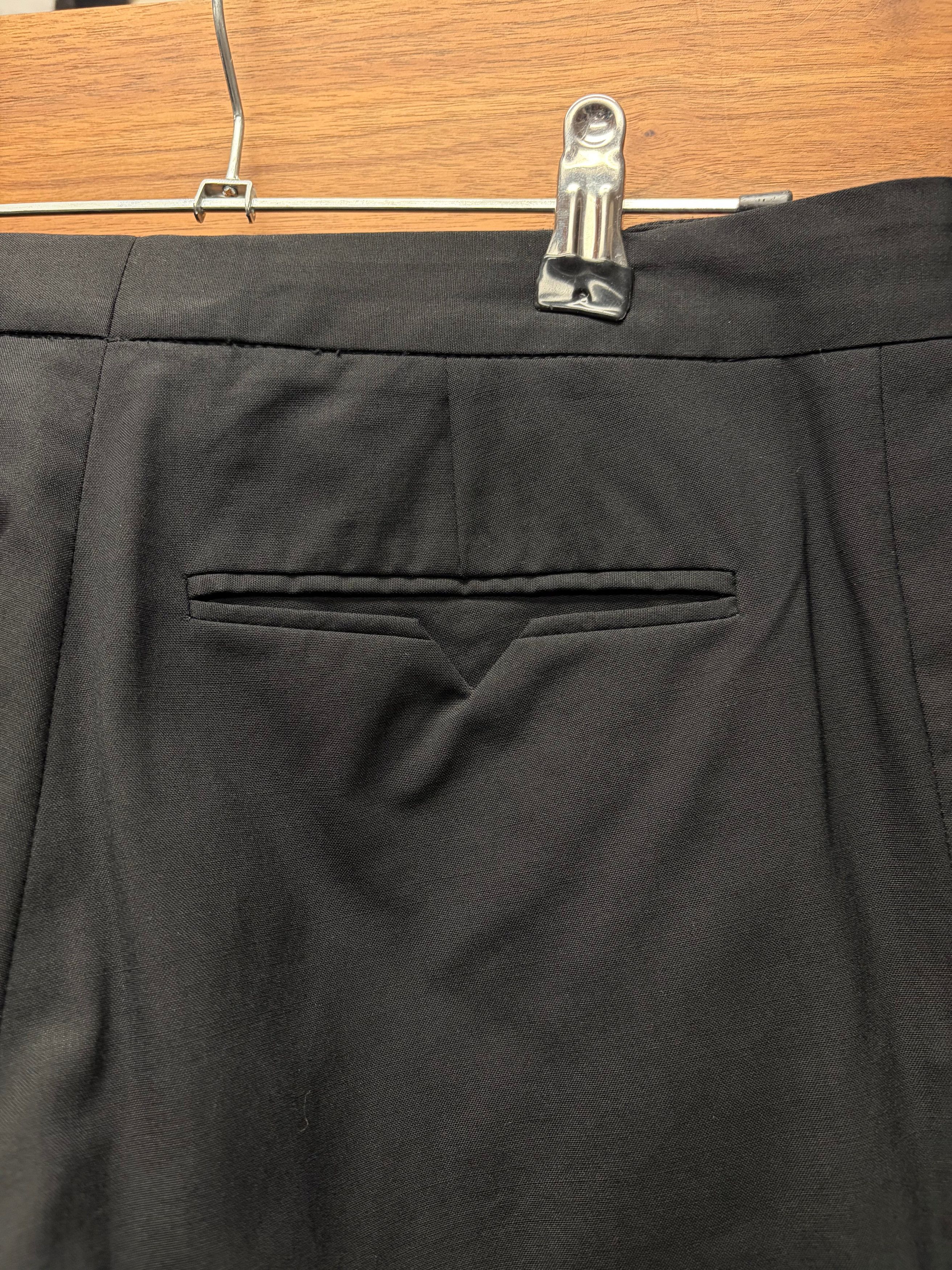 Raf Simons SS2009 Raf Simons Pleated Black Slim Cut Trousers with Pocket Cutout Size US 30 / EU 46 - 4 Thumbnail