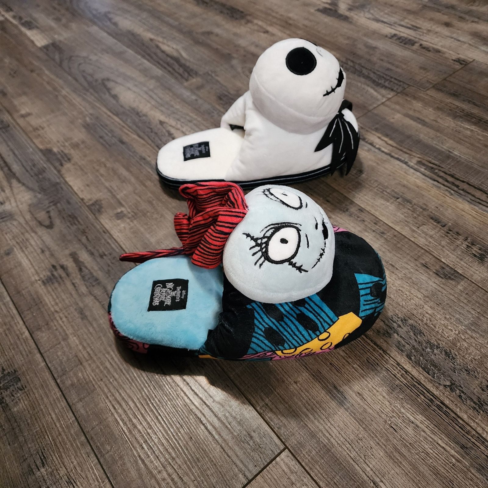 Disney Nightmare Before Christmas Slippers Pre-owned size 9/10 Size US 9 / IT 39 - 3 Thumbnail