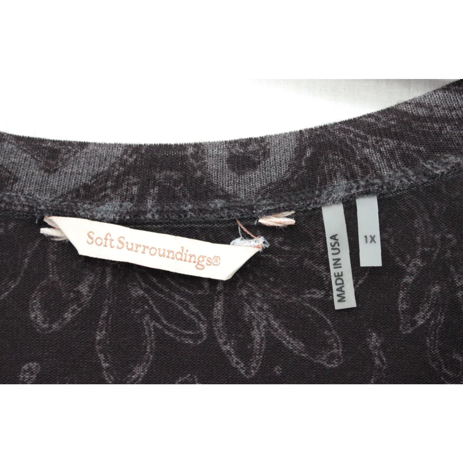 Soft Surroundings Soft Surroundings Tunic Top Women 1X Asymmetrical Hem A-Line Gray Black Pullover Size XL / US 12-14 / IT 48-50 - 4 Thumbnail