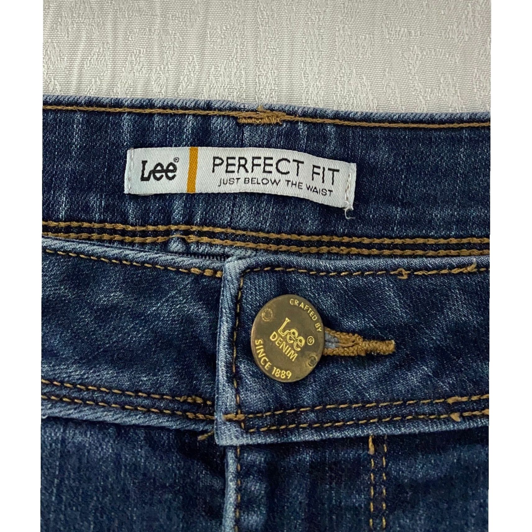 Lee Lee Perfect Fit Women's Jeans Just Below Waist Dark Wash Denim Bootcut 34×31 Size 24" / US 00 / IT 34 - 6 Thumbnail