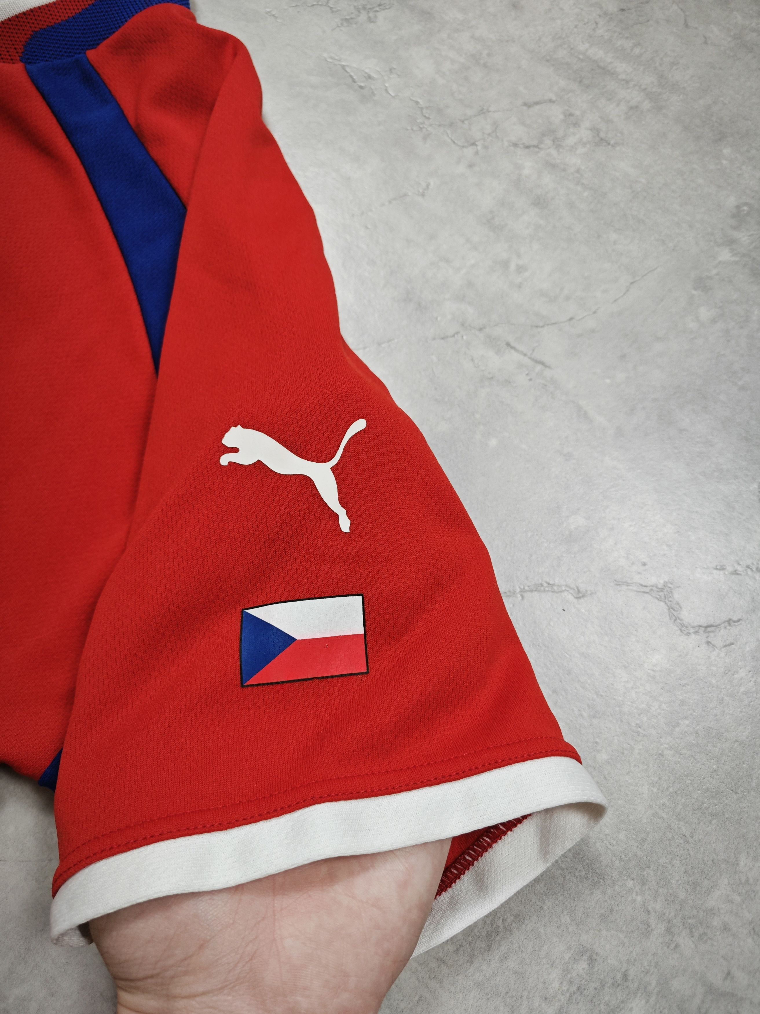 Puma Czech Republik 2002 Size US L / EU 52-54 / 3 - 4 Thumbnail
