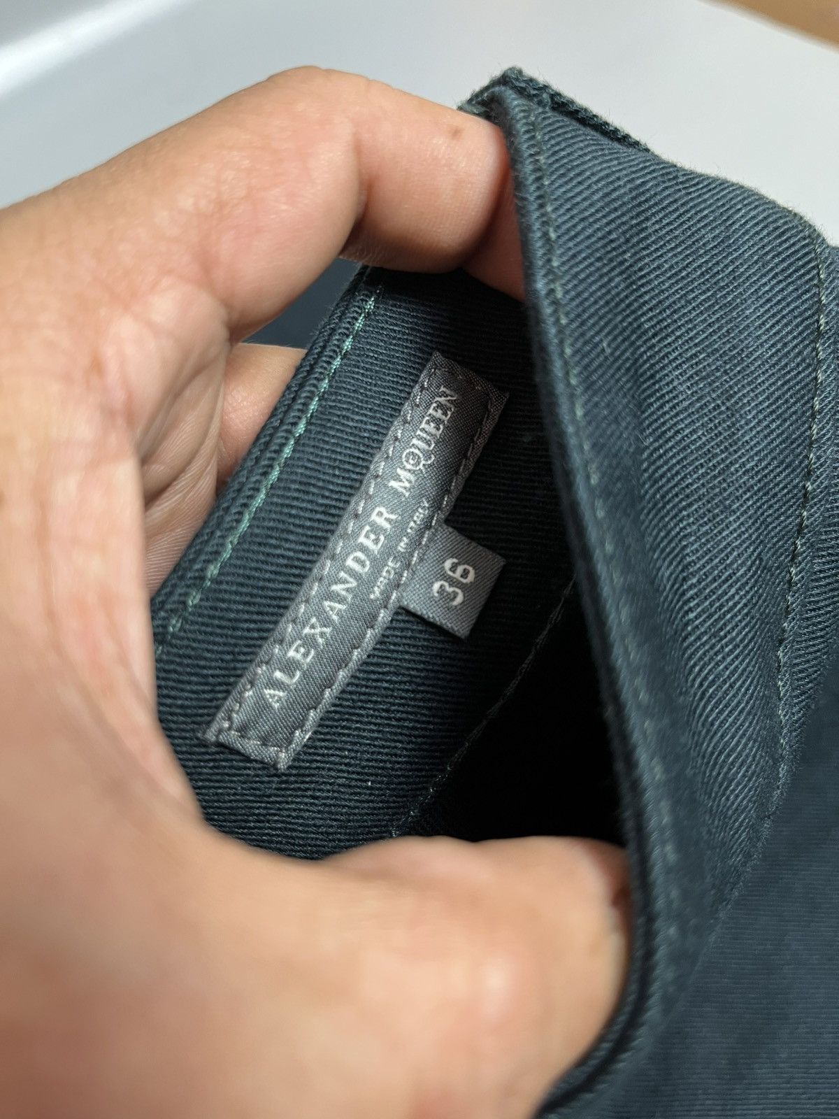 Alexander McQueen Alexander Mcqueen 2013 pearl sidetapped jeans Size 25" / US 0 / IT 36 - 4 Thumbnail
