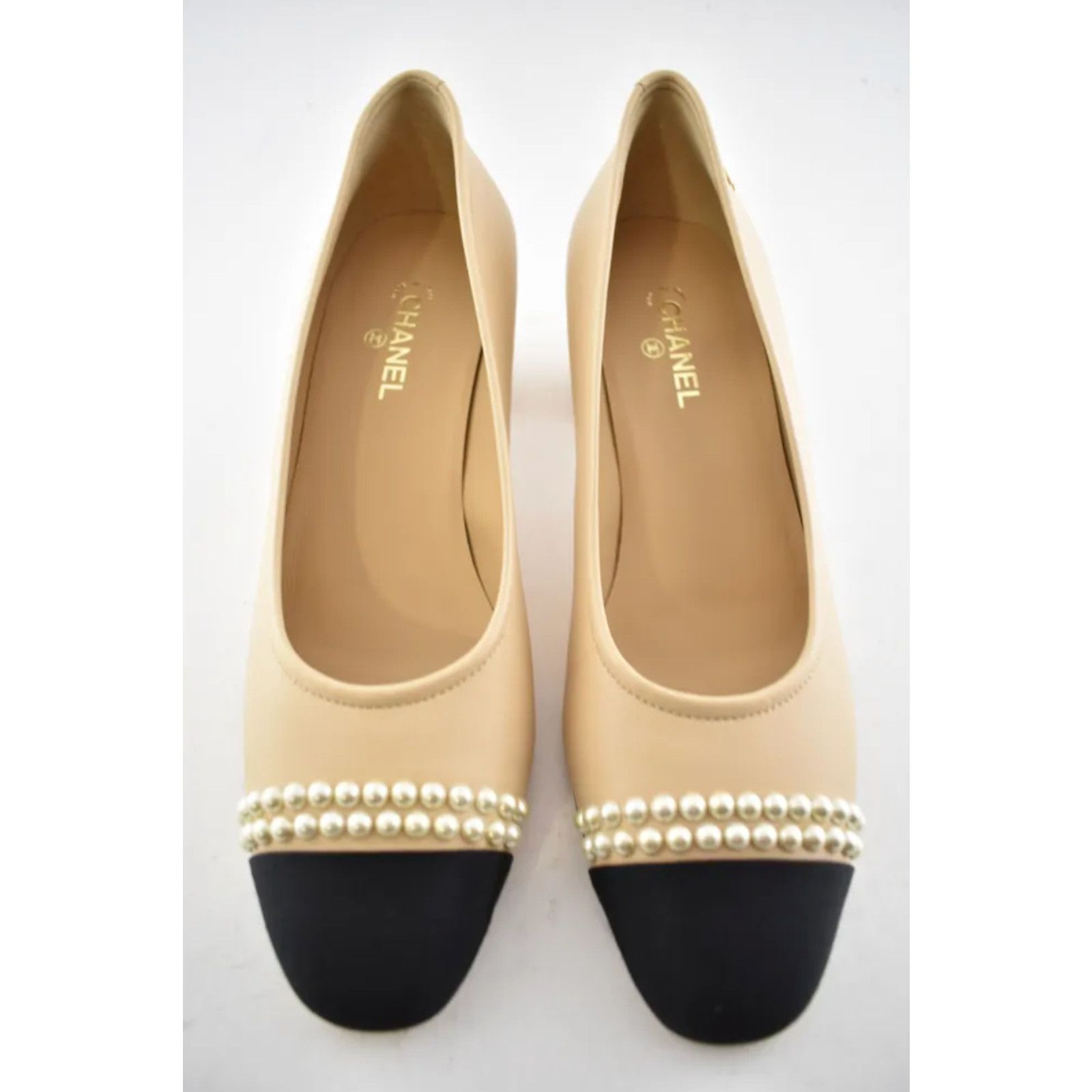 Chanel 20P Lambskin Leather CC Pearl Sandal Low Block Heel Pump 37 Size US 7 / IT 37 - 6 Thumbnail