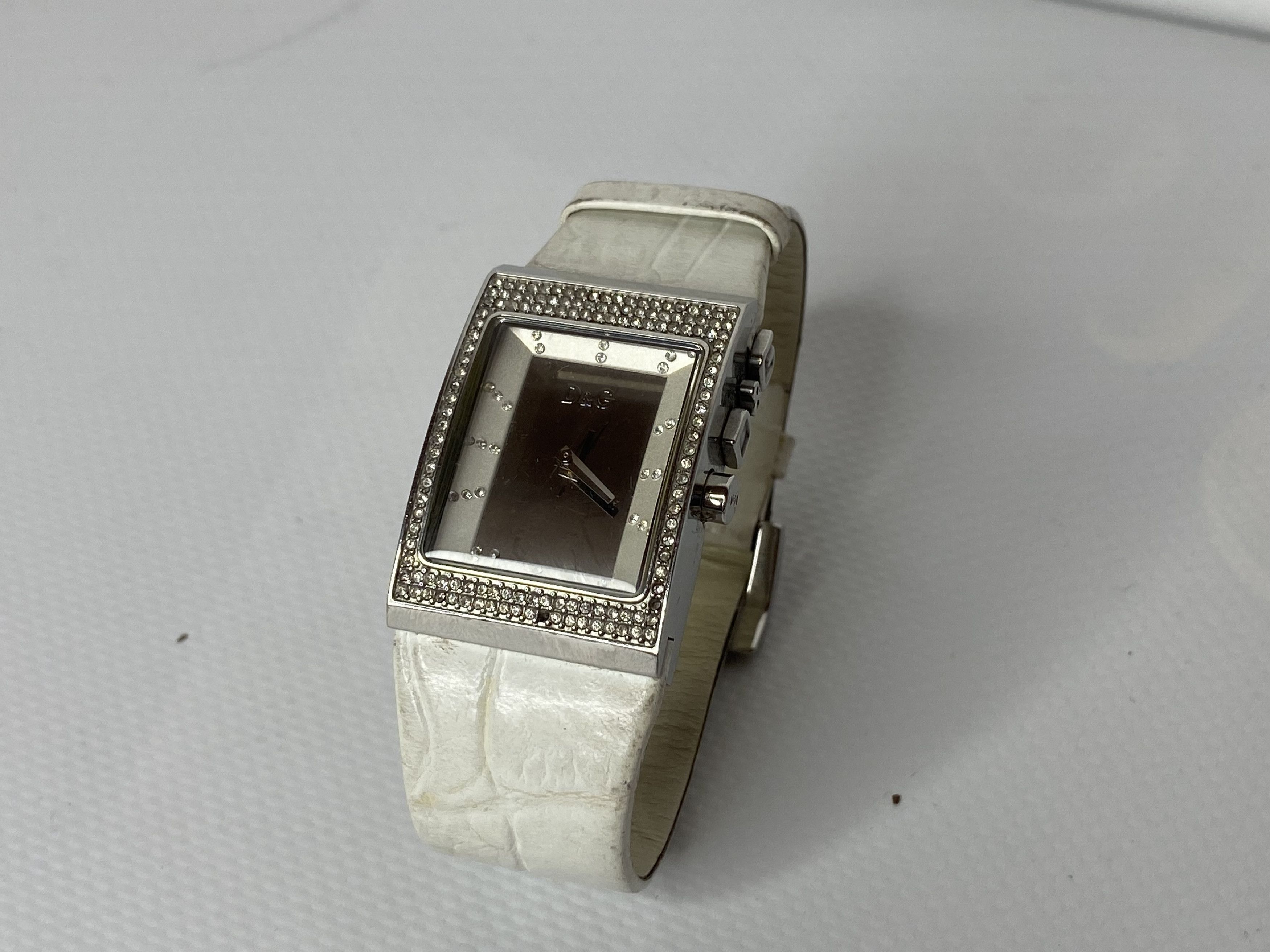 Dolce & Gabbana DOLCE & GABBANA 302555 TIME WATCH SILVER WHITE LEATHER BELT Size ONE SIZE - 1 Thumbnail