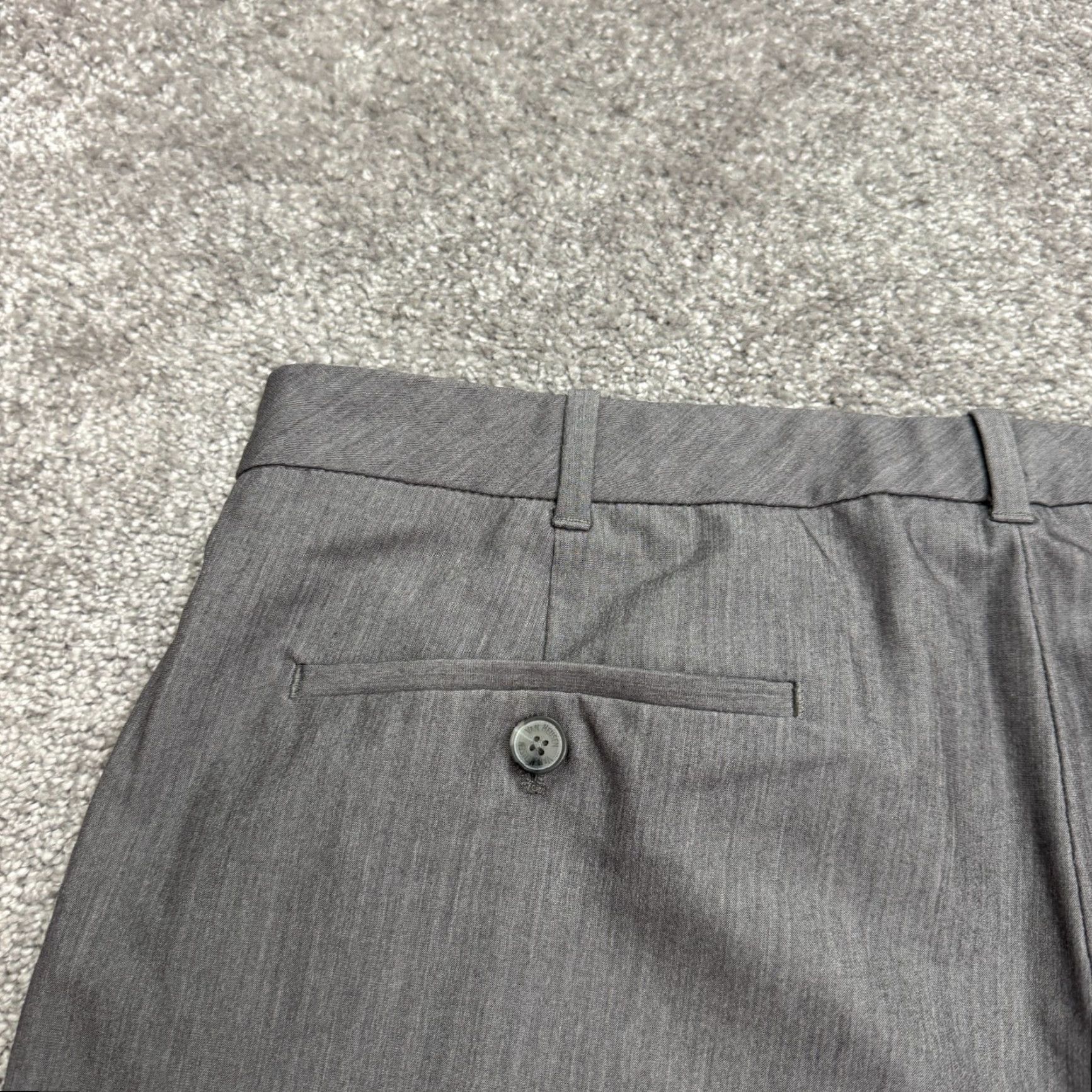 Van Heusen Van Heusen Dress Pants Mens 36 Waist Gray Flat Front Straight Leg Workwear Dress Pants Size US 36 / EU 52 - 5 Thumbnail